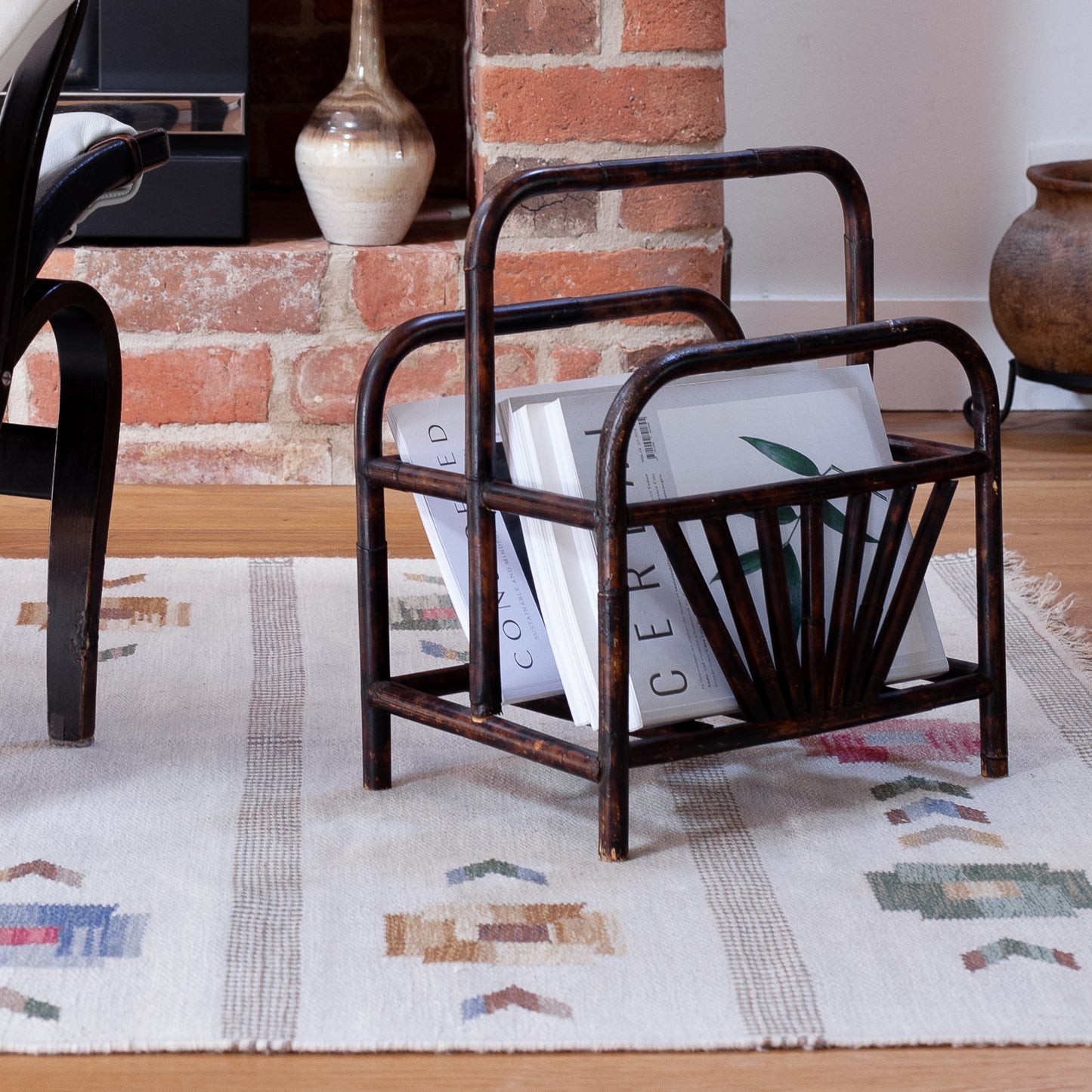 Magazine rack, England. Late 19th Century.