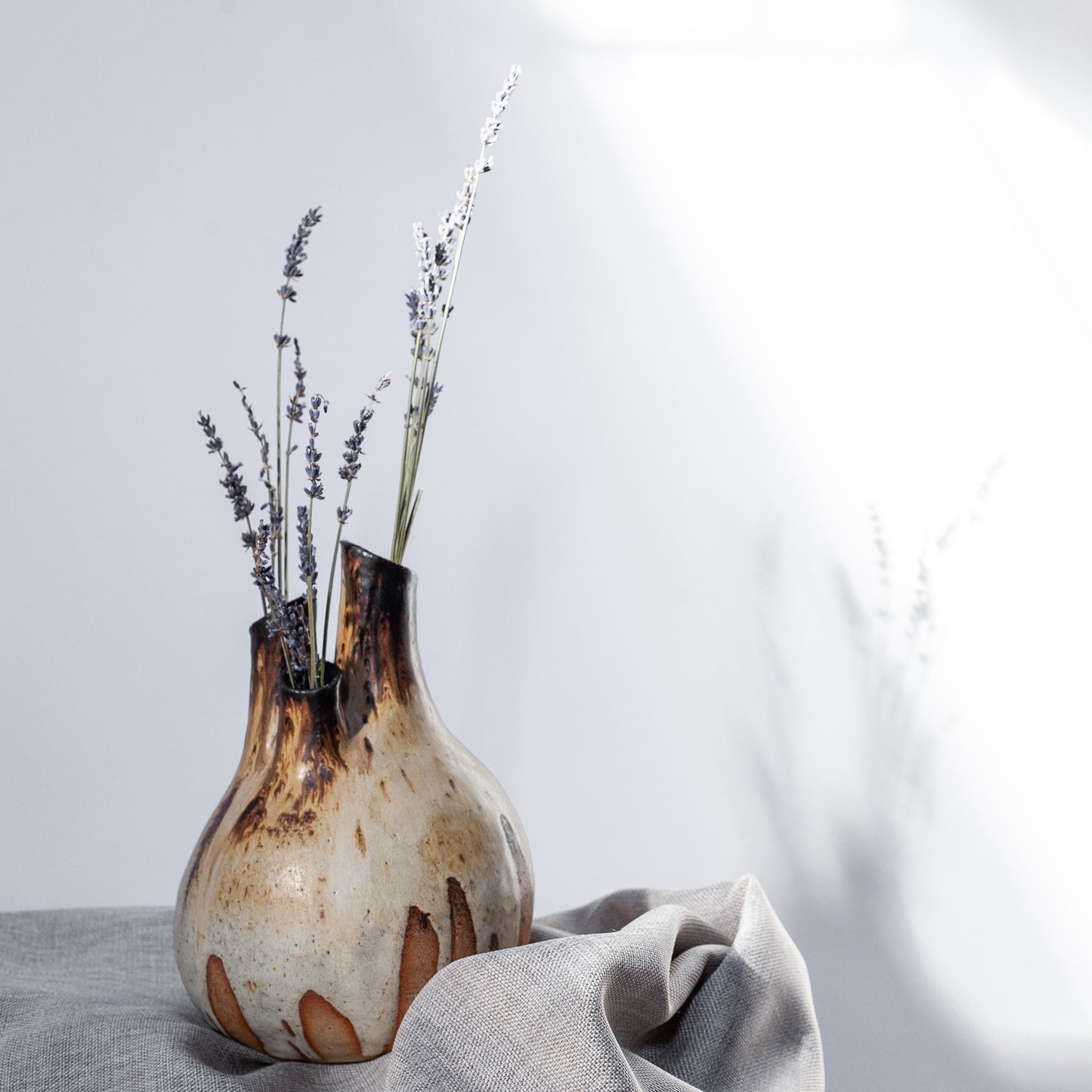 Triple-necked vase, England. 1960s.