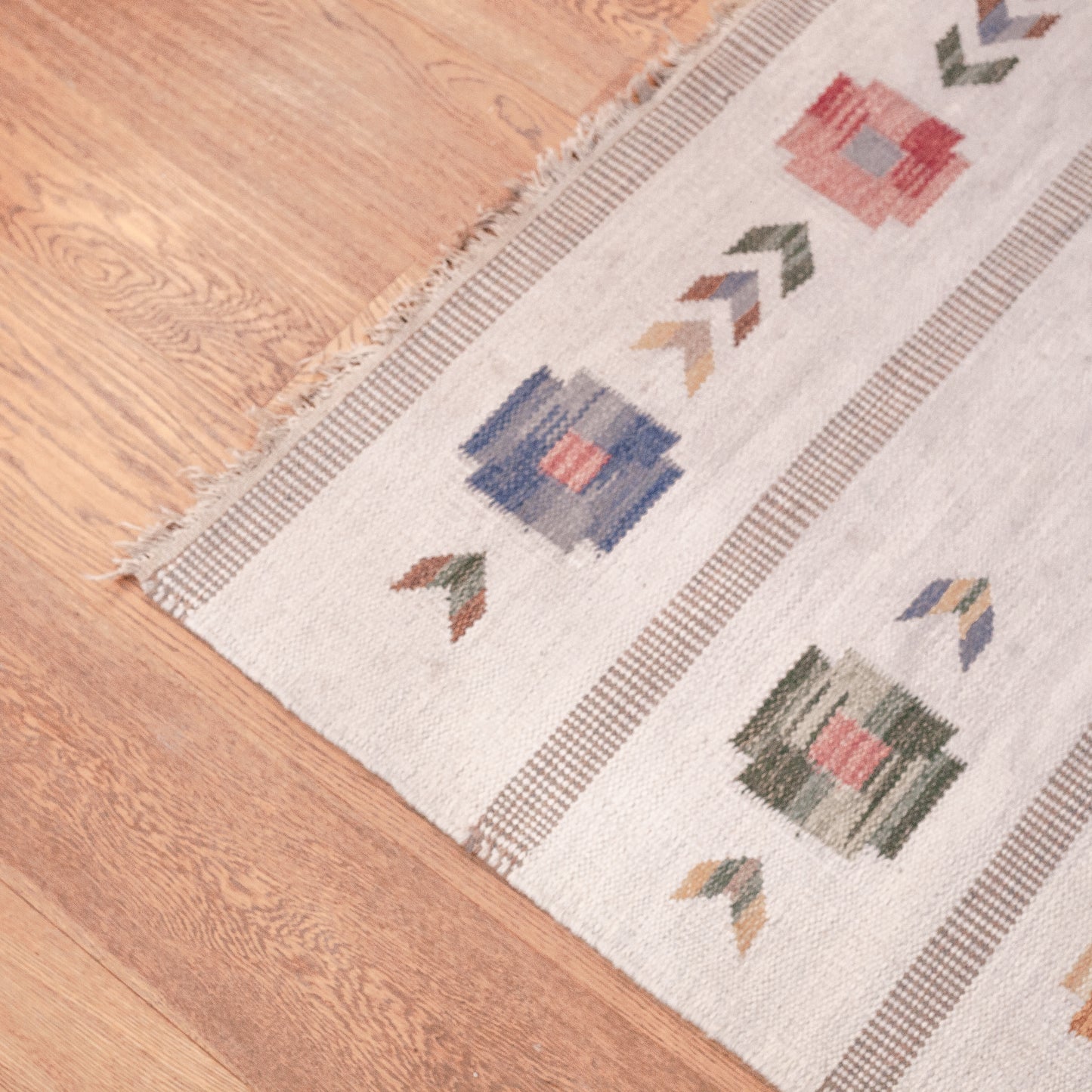 Rug, signed MH, Sweden. 1950’s.