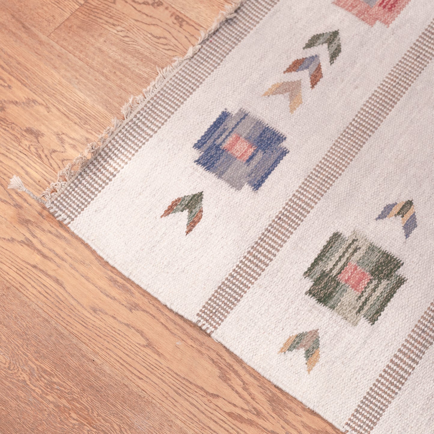 Rug, signed MH, Sweden. 1950’s.