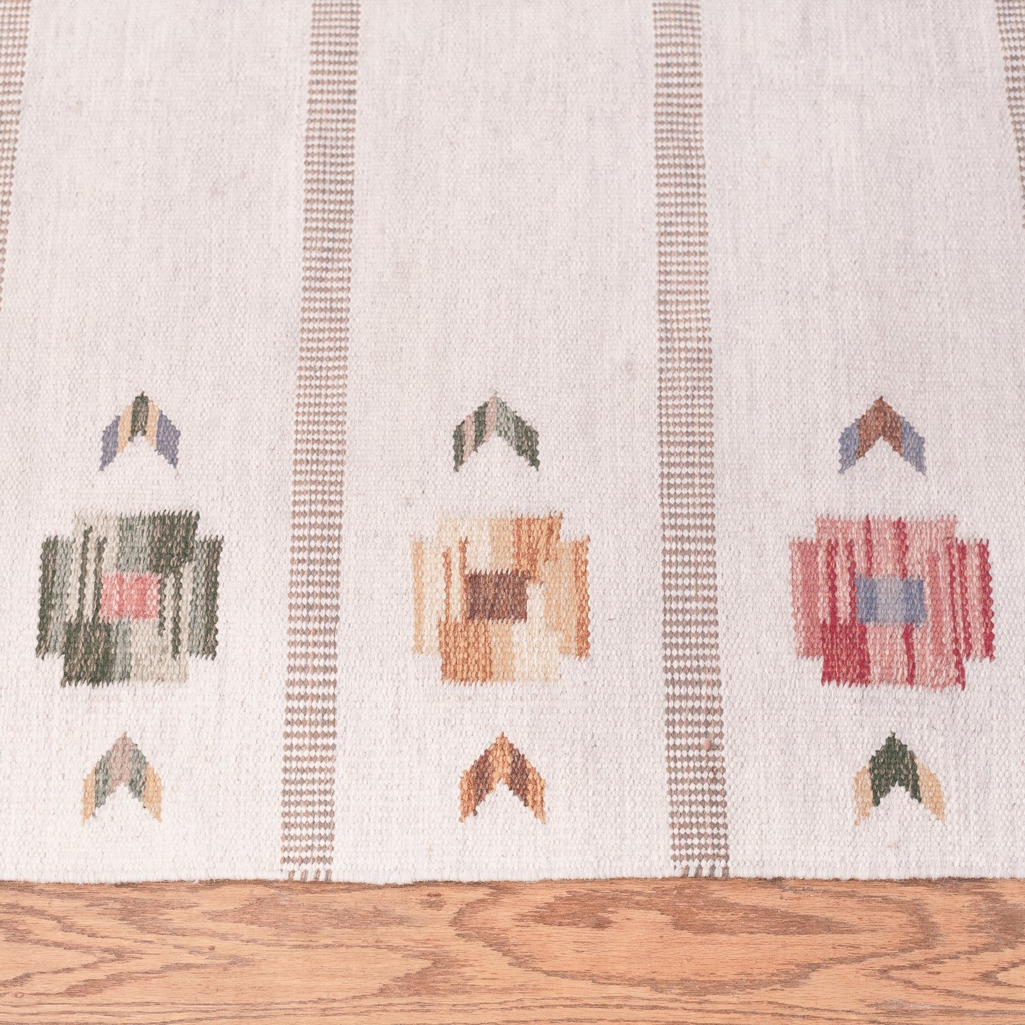 Rug, signed MH, Sweden. 1950’s.