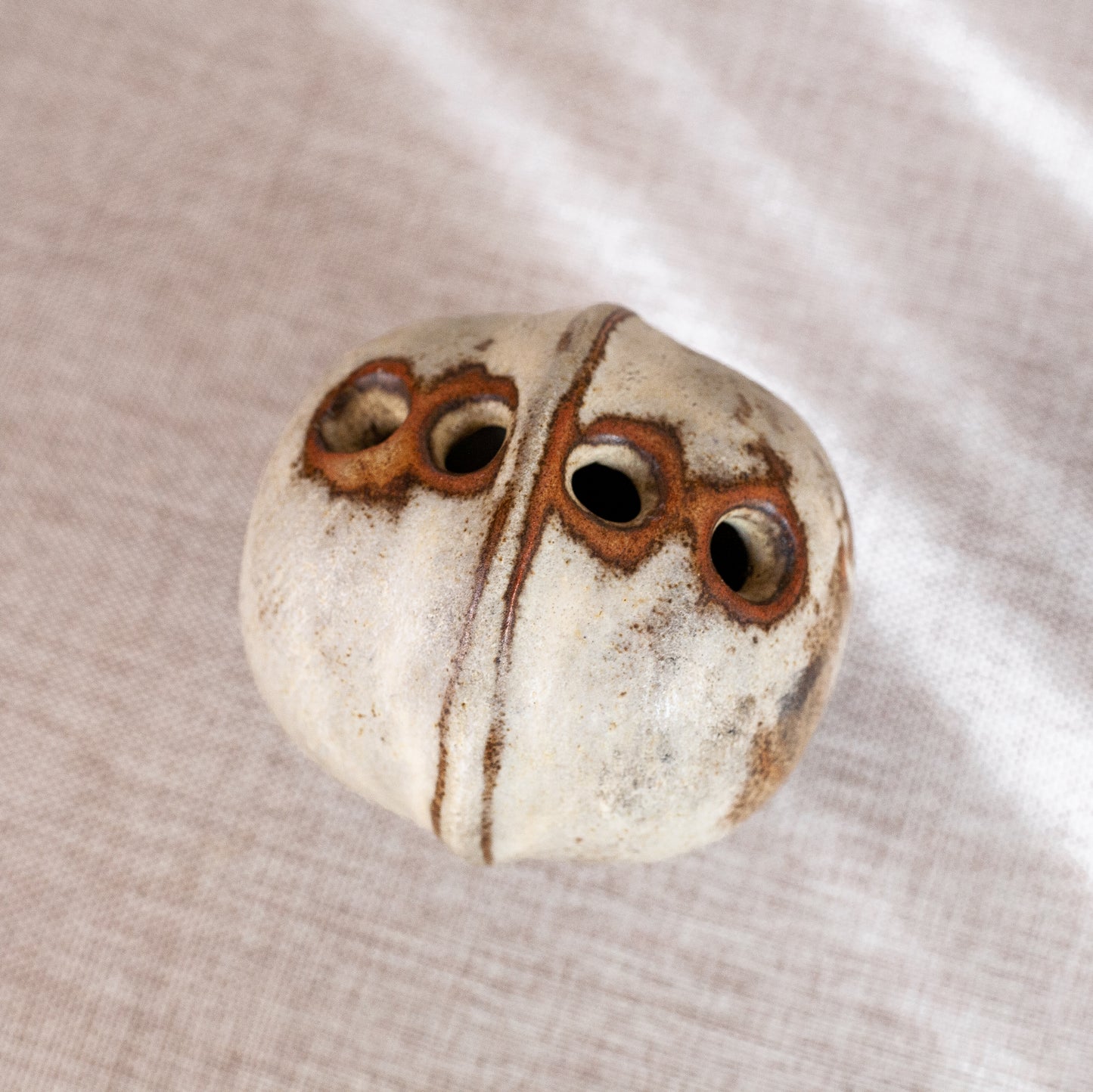 Seed pod vase, England. 1970’s.