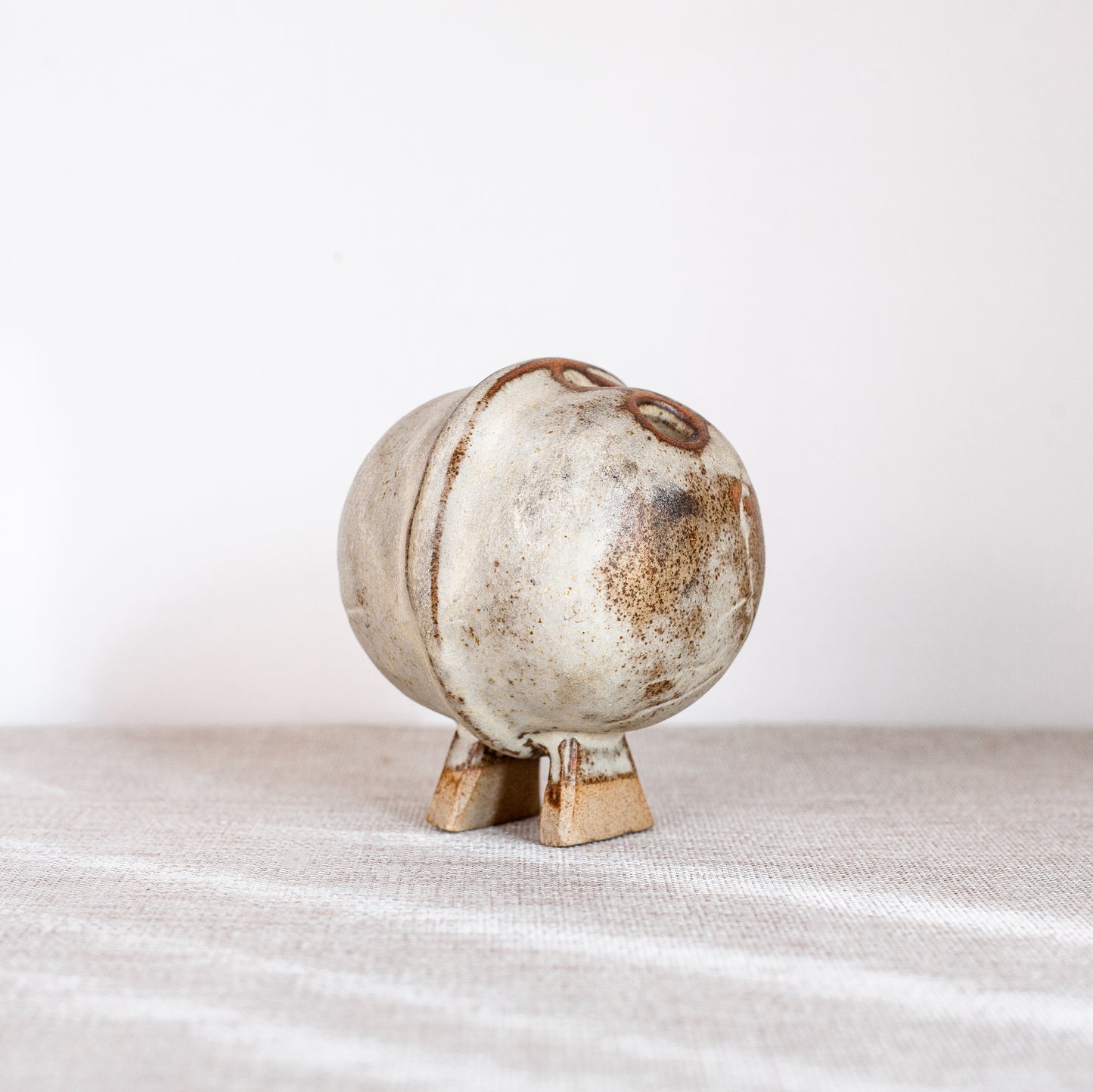 Seed pod vase, England. 1970’s.