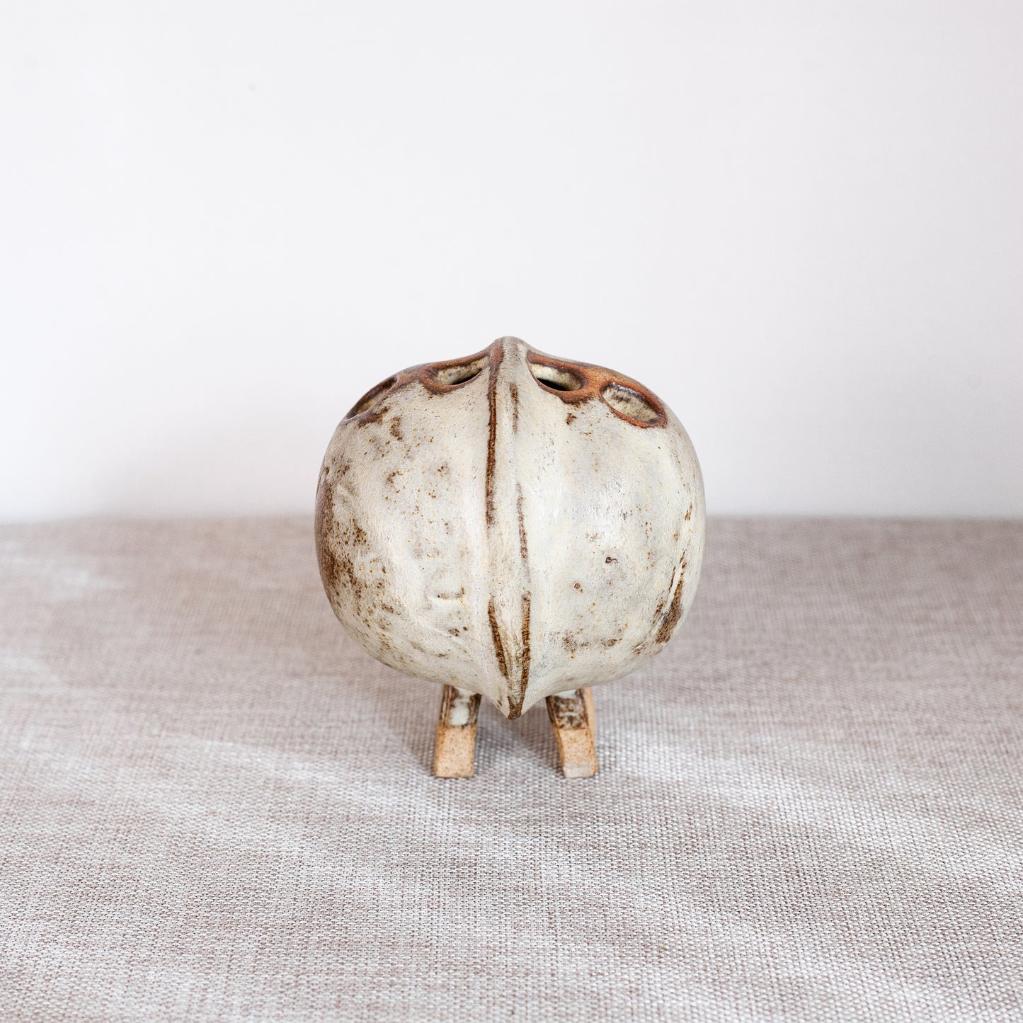 Seed pod vase, England. 1970’s.