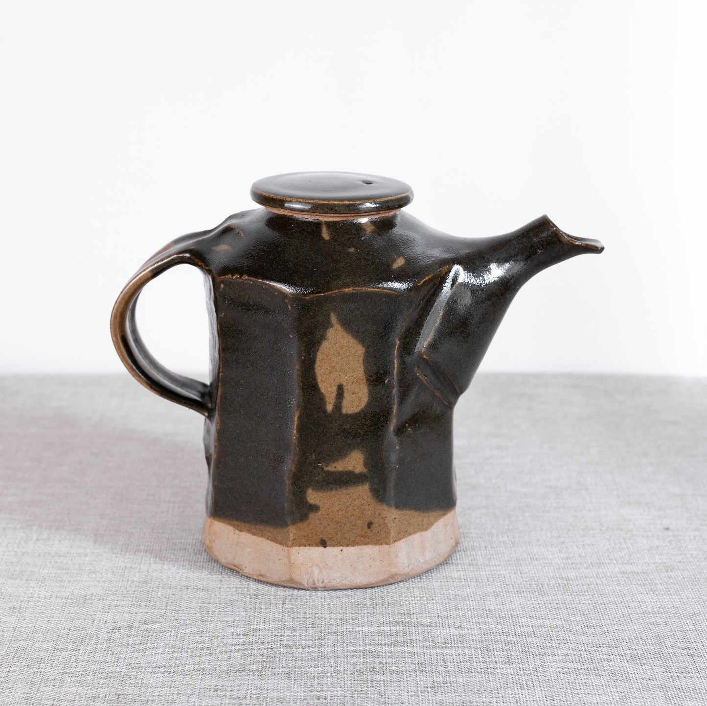 Coffee/tea pot, Adrian Abberley, England. 1970’s.