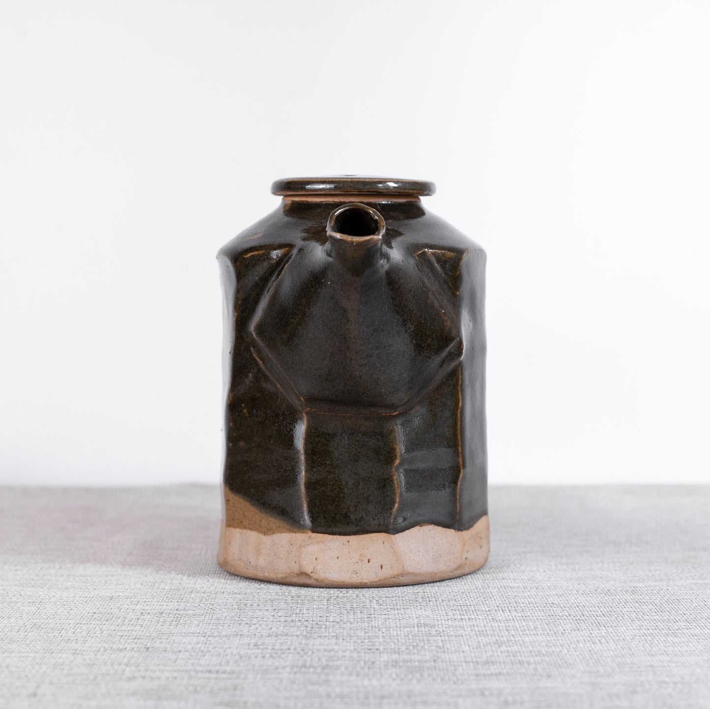 Coffee/tea pot, Adrian Abberley, England. 1970’s.