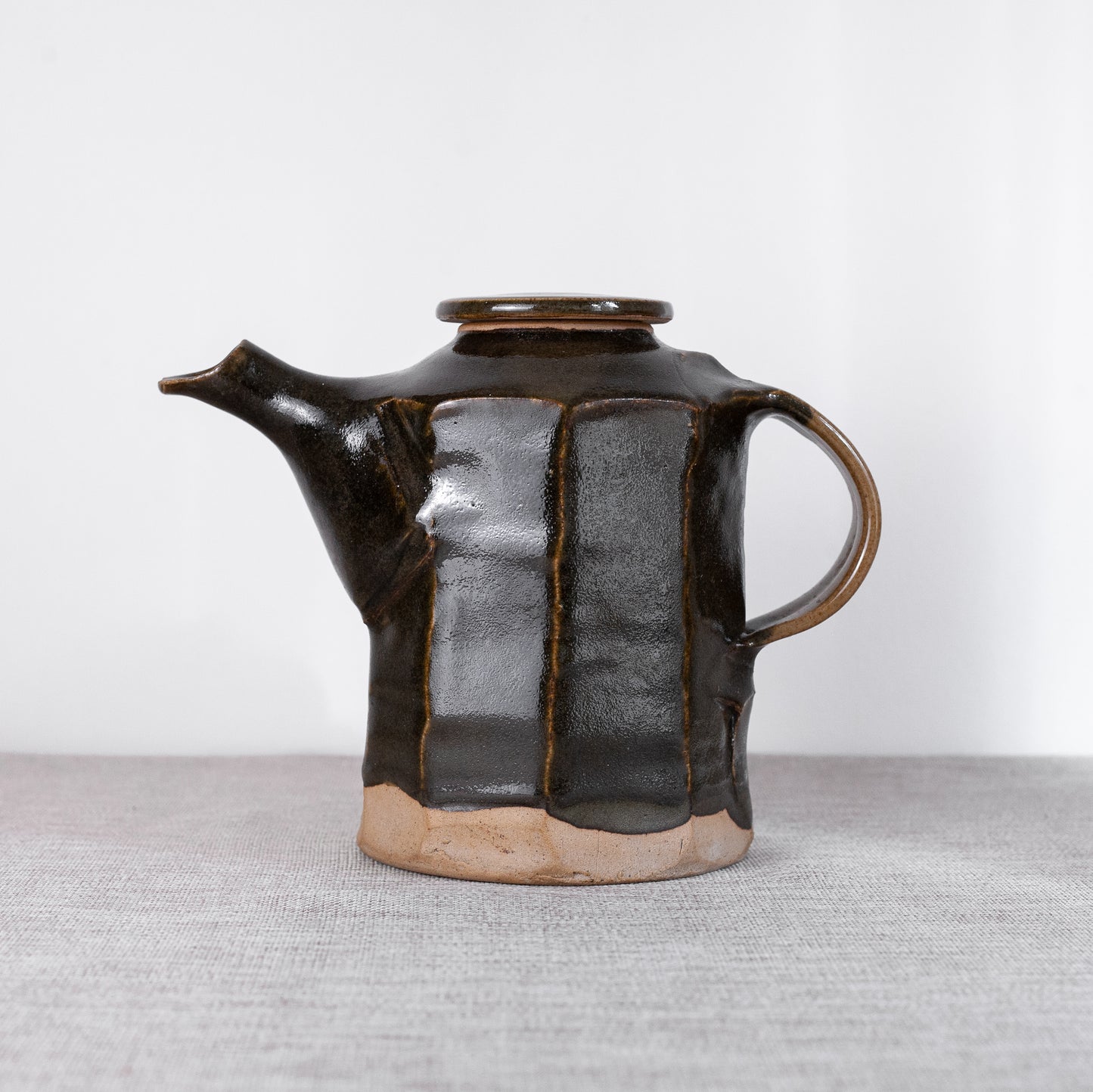 Coffee/tea pot, Adrian Abberley, England. 1970’s.