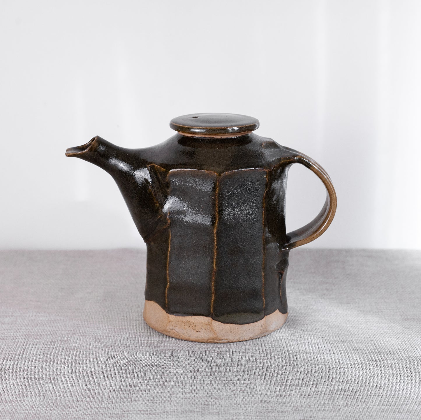 Coffee/tea pot, Adrian Abberley, England. 1970’s.