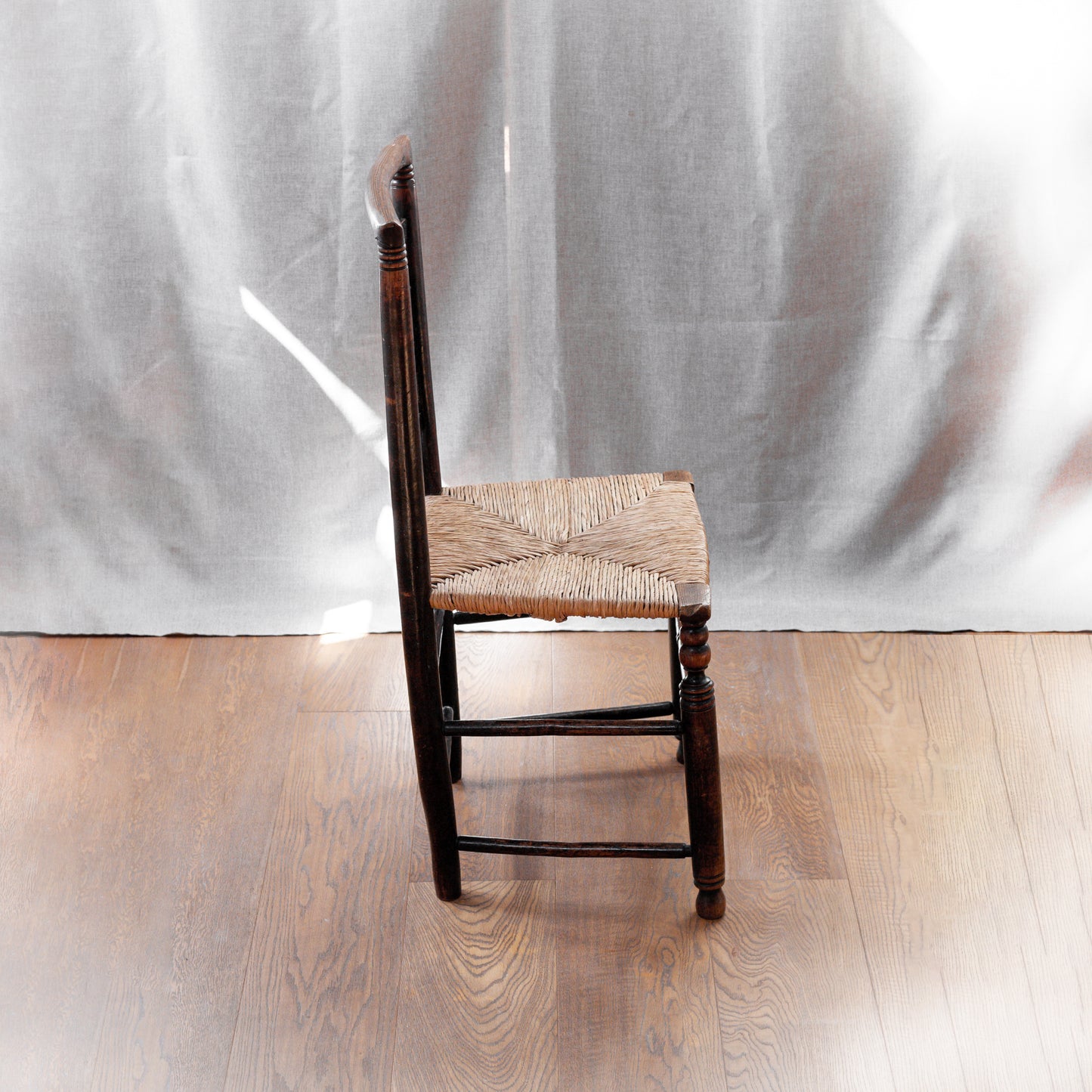 Ladder back chair, England. Late 19th Century.
