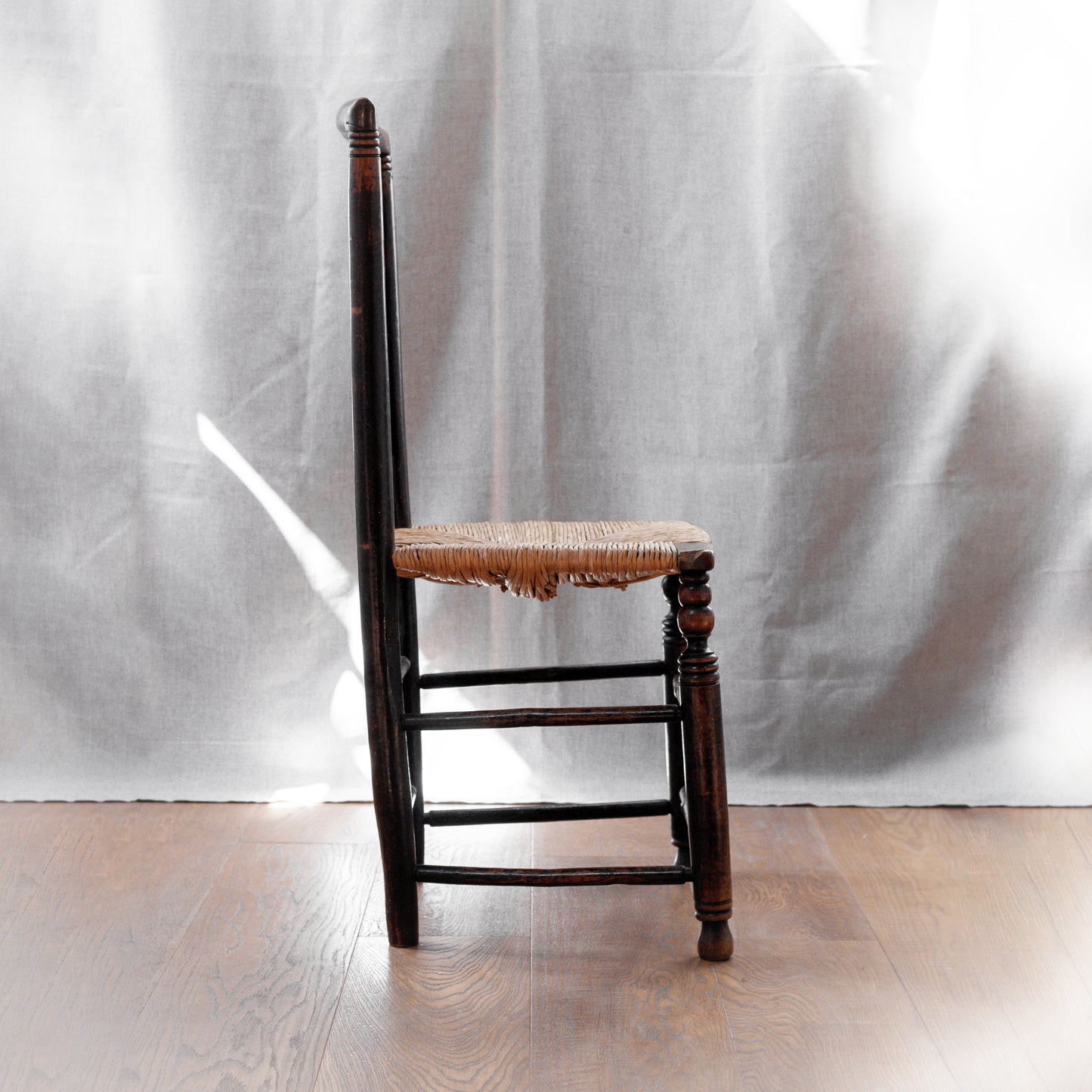 Ladder back chair, England. Late 19th Century.