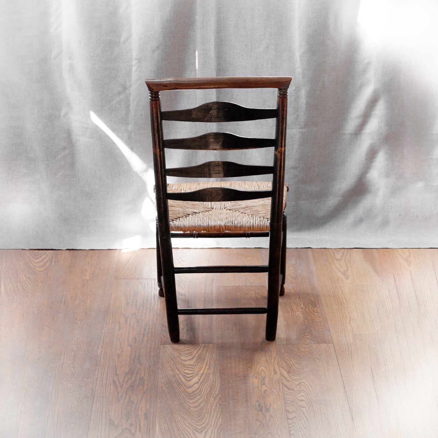 Ladder back chair, England. Late 19th Century.