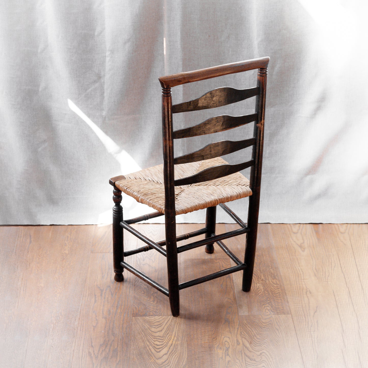 Ladder back chair, England. Late 19th Century.
