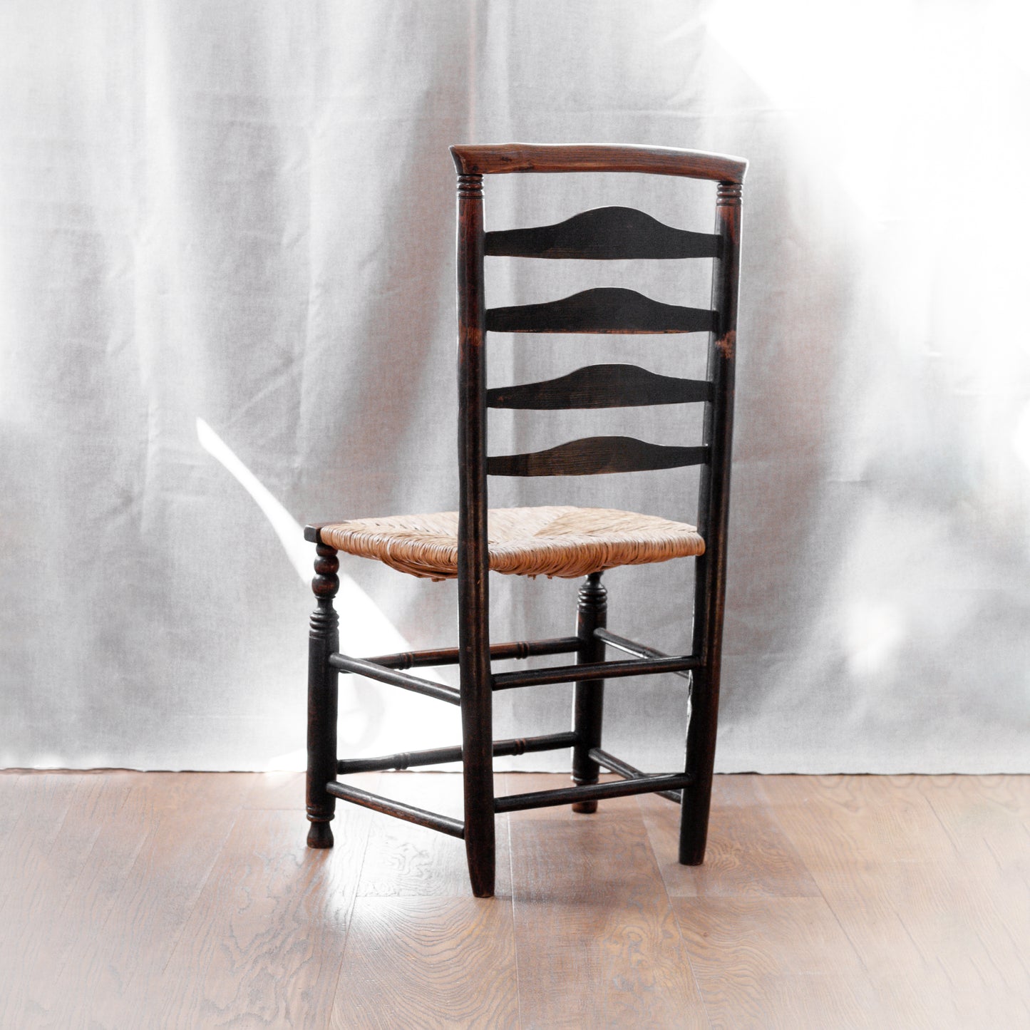 Ladder back chair, England. Late 19th Century.