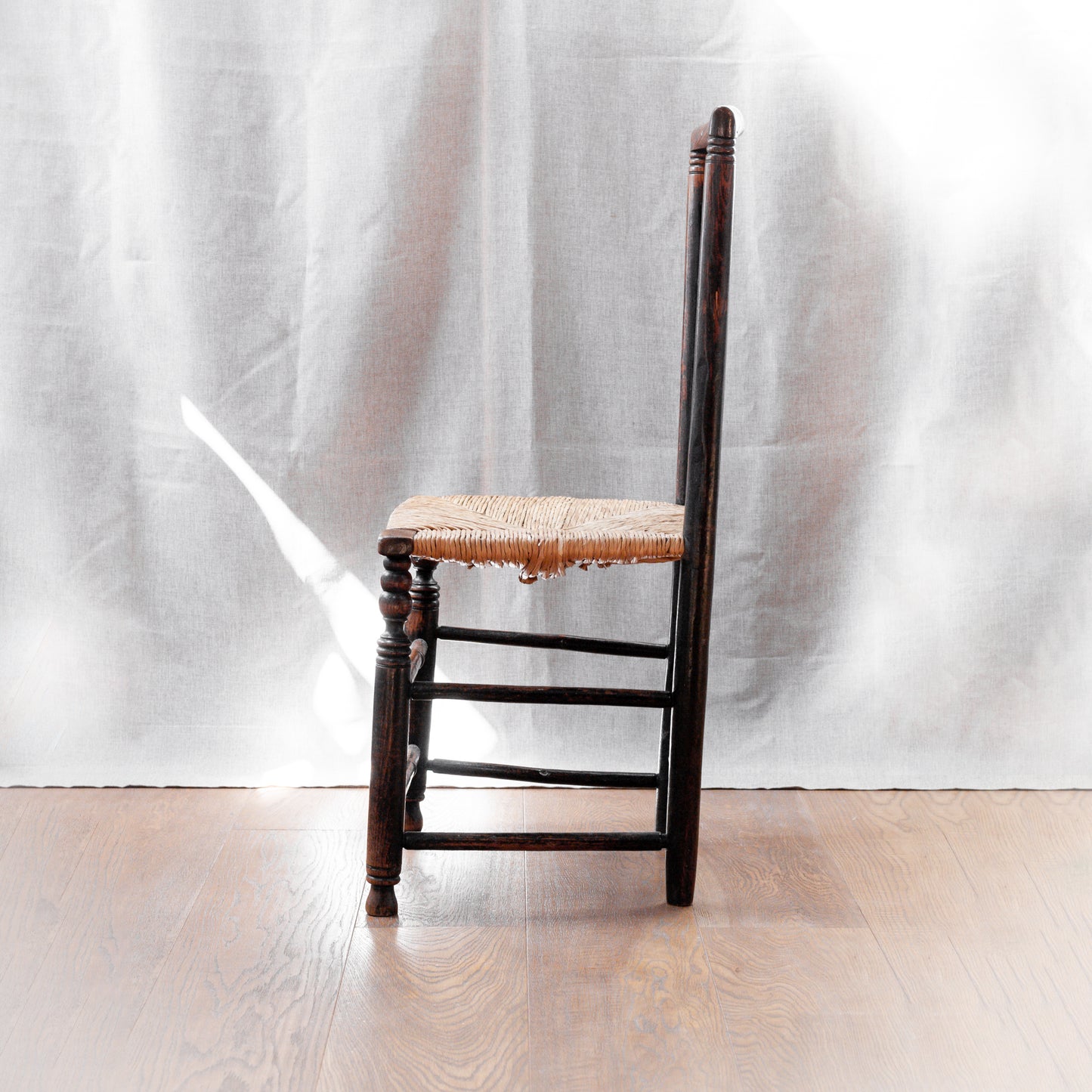 Ladder back chair, England. Late 19th Century.