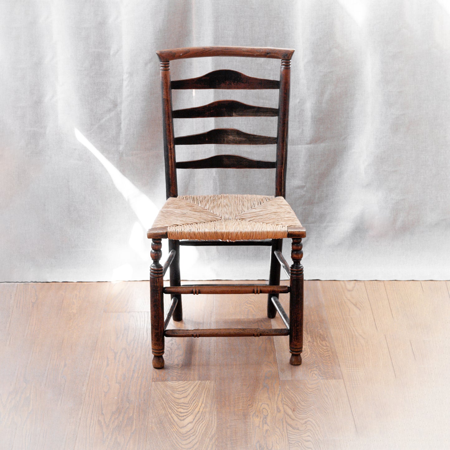 Ladder back chair, England. Late 19th Century.
