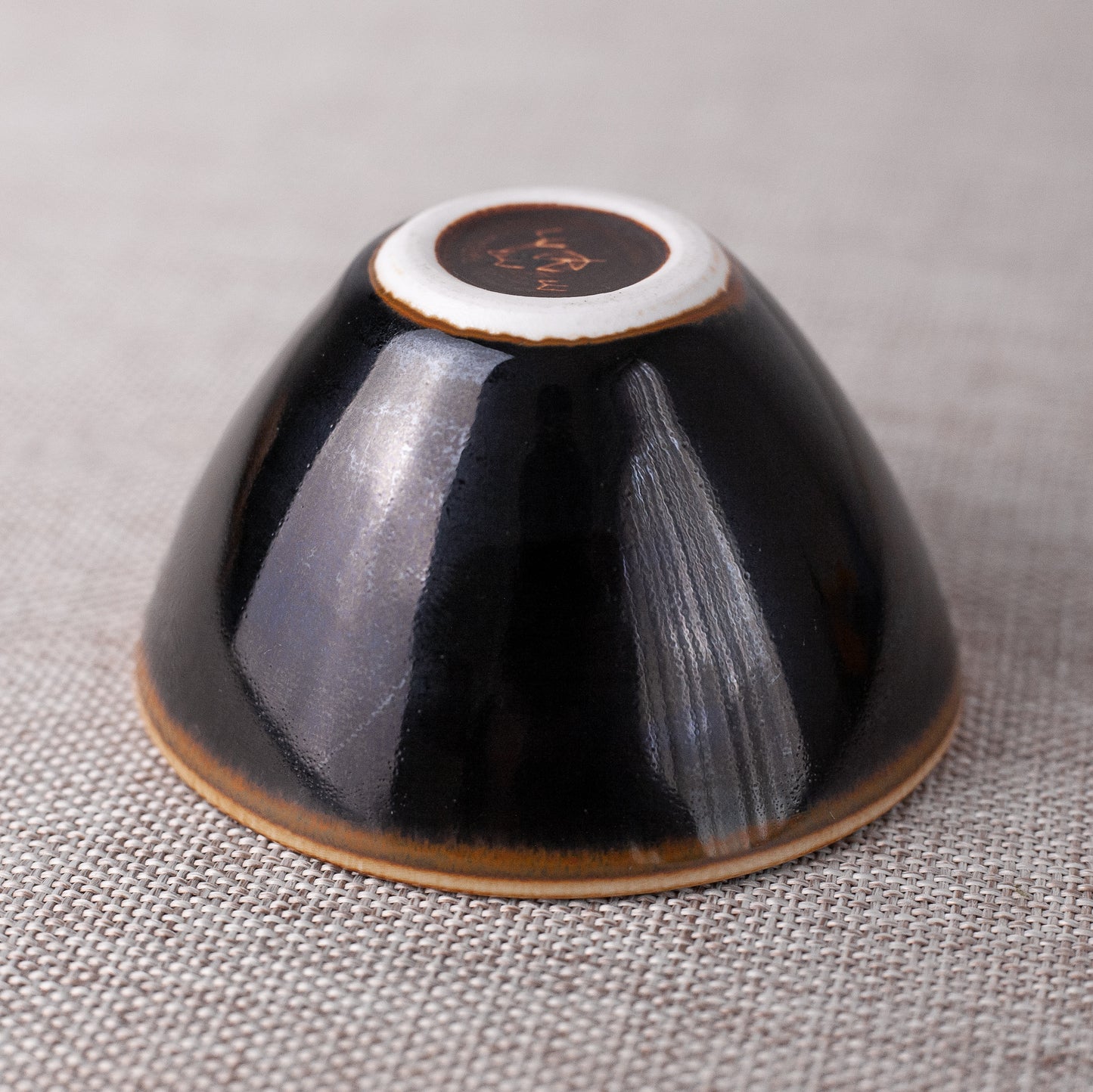 Small tea bowl, Carl-Harry Stålhane, Rörstrand, Sweden. 1960’s.