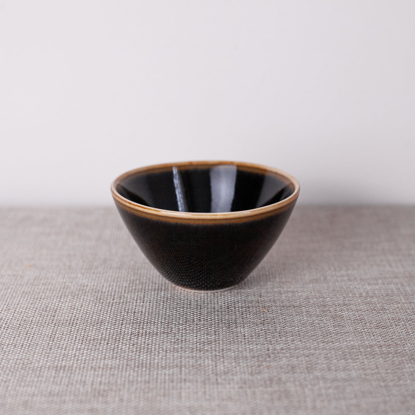 Small tea bowl, Carl-Harry Stålhane, Rörstrand, Sweden. 1960’s.