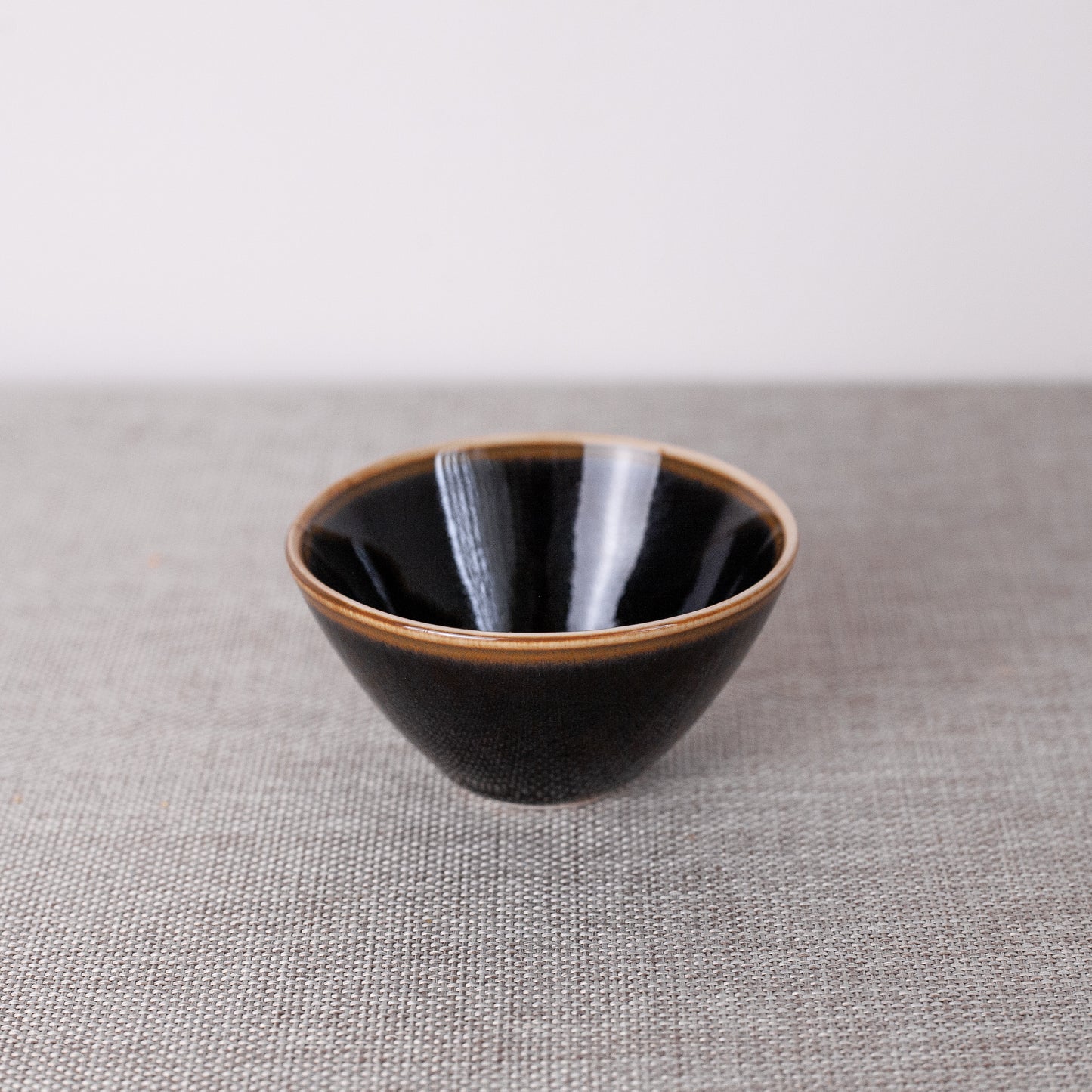 Small tea bowl, Carl-Harry Stålhane, Rörstrand, Sweden. 1960’s.