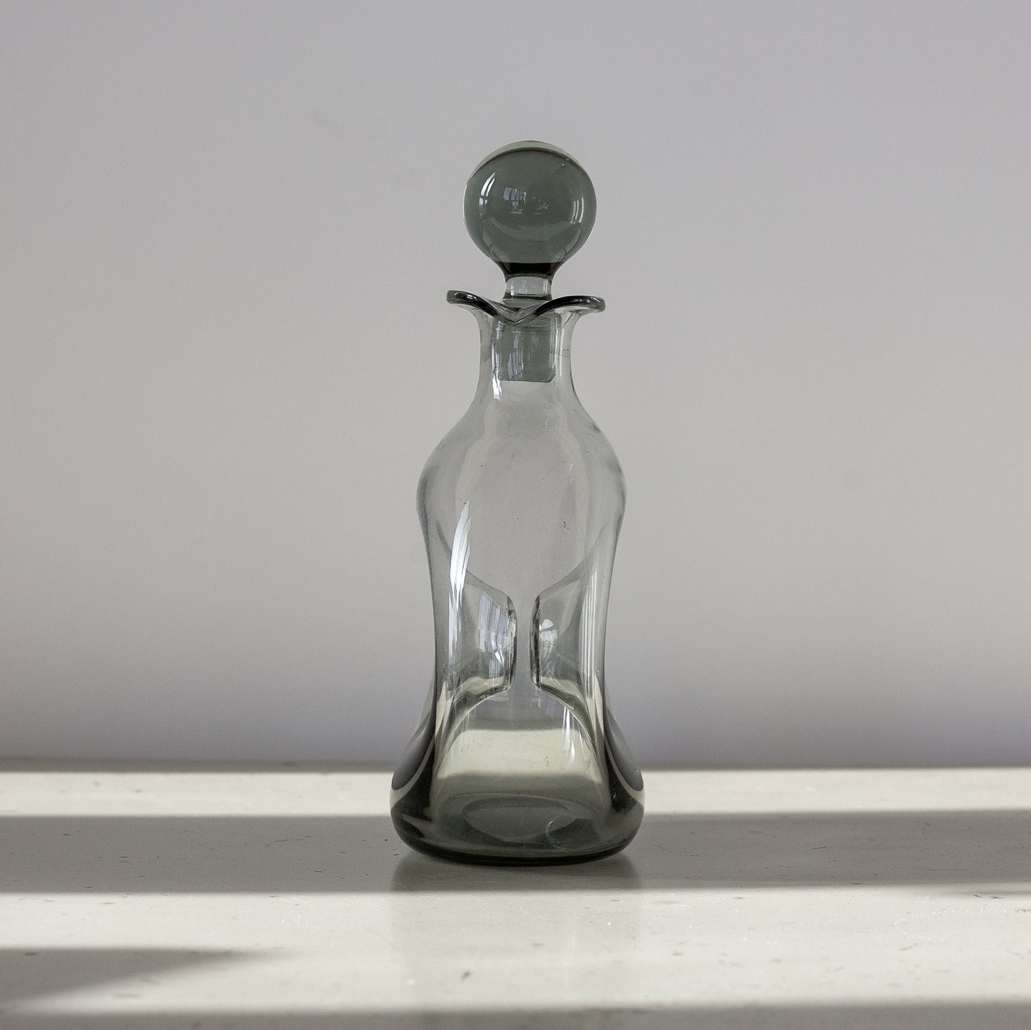 Set of 5 ‘Canada Smoke’ schnapps glasses and ‘Donut’ decanter, Per Lutken, Holmegaard, Denmark. 1950’s.