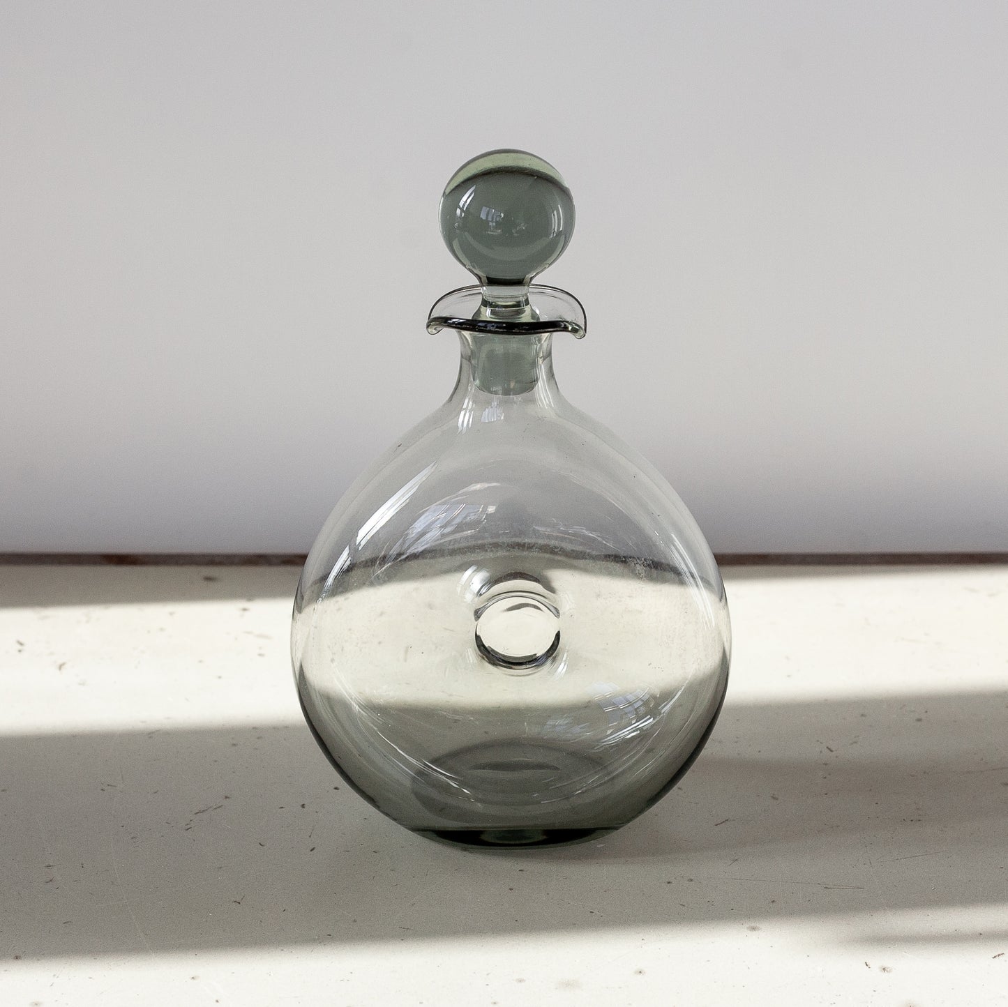 Set of 5 ‘Canada Smoke’ schnapps glasses and ‘Donut’ decanter, Per Lutken, Holmegaard, Denmark. 1950’s.
