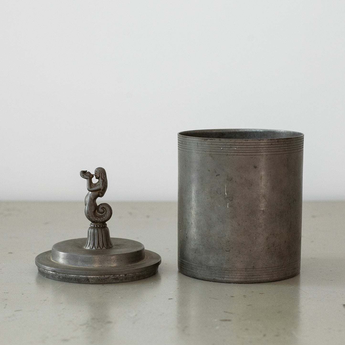Tobacco caddy attributed to Sylvia Stave, CG Hallberg, Sweden. 1930’s.