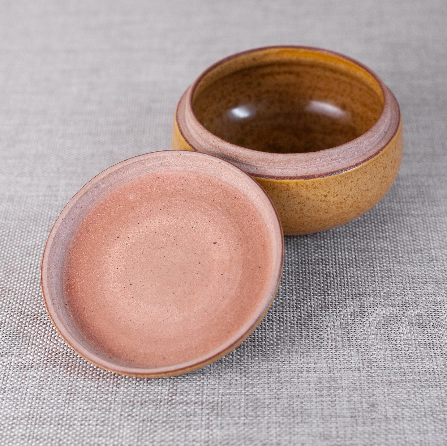 Lidded ‘Tobo’ bowl, Erich & Ingrid Triller, Sweden. 1950’s.