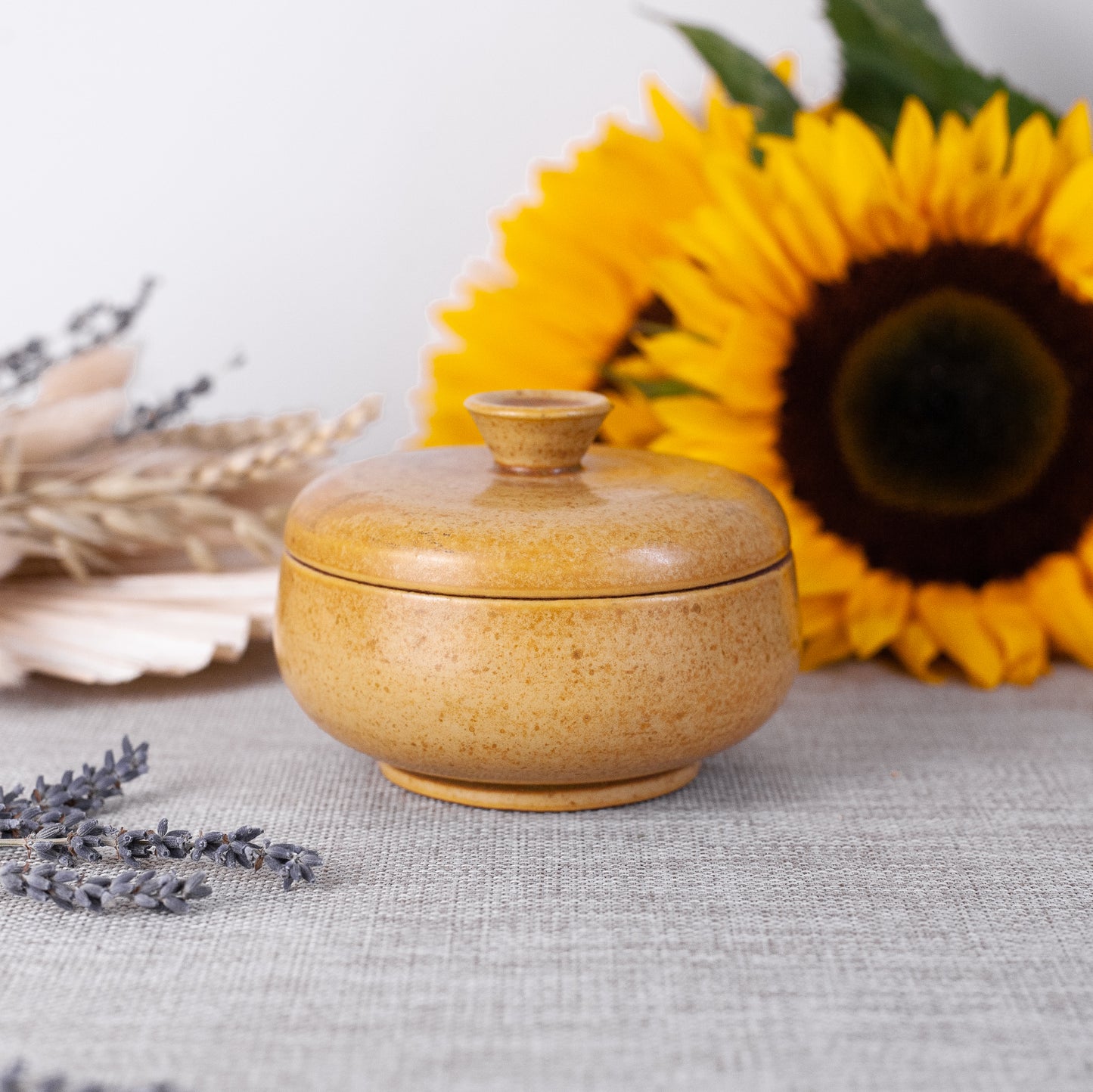 Lidded ‘Tobo’ bowl, Erich & Ingrid Triller, Sweden. 1950’s.