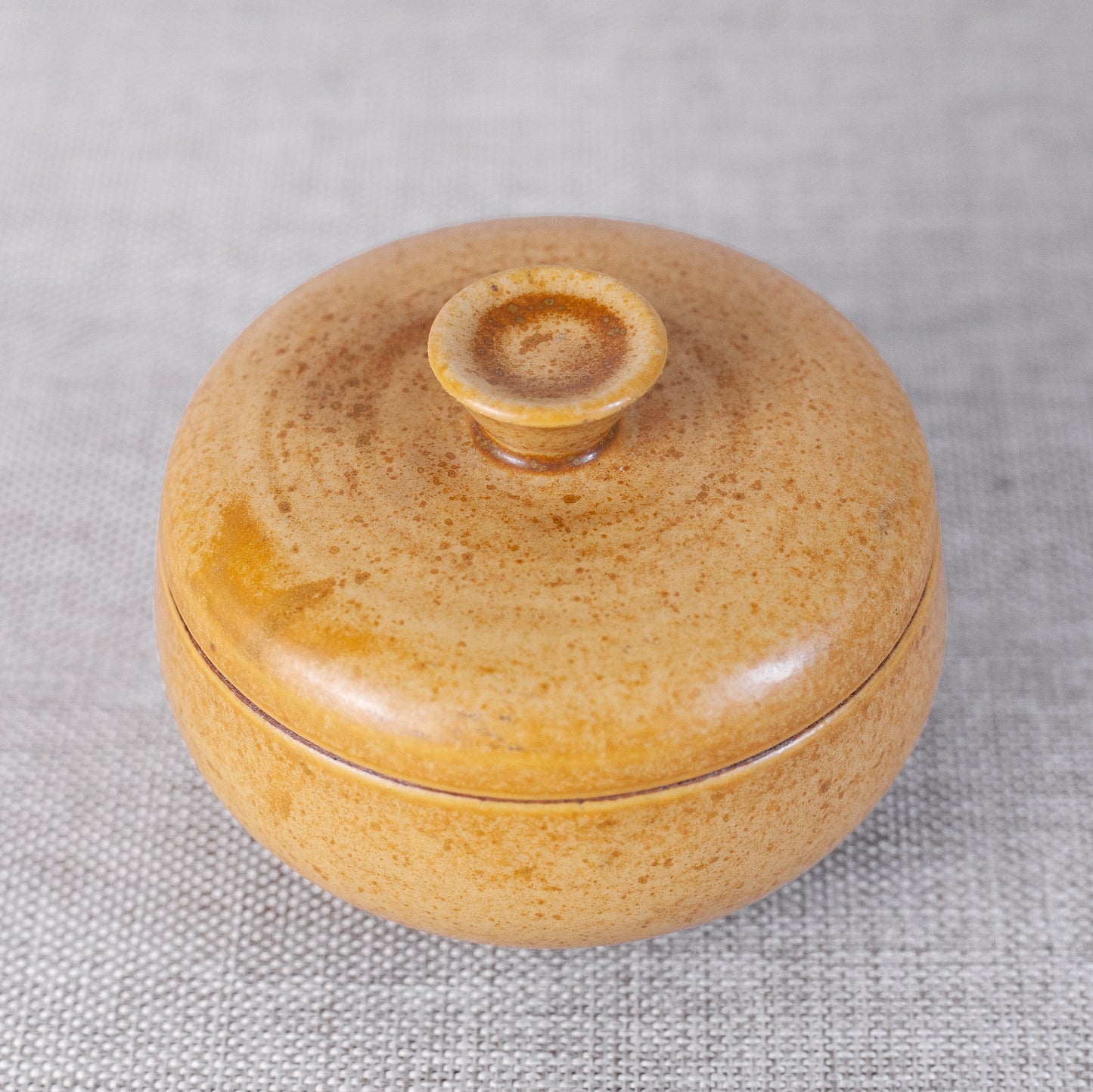 Lidded ‘Tobo’ bowl, Erich & Ingrid Triller, Sweden. 1950’s.