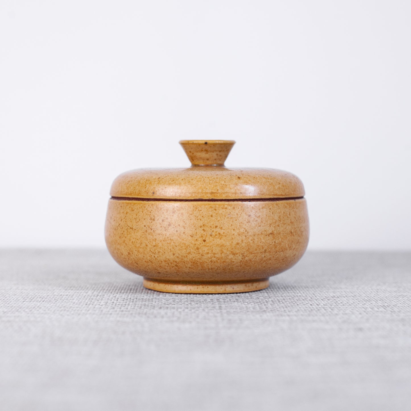 Lidded ‘Tobo’ bowl, Erich & Ingrid Triller, Sweden. 1950’s.