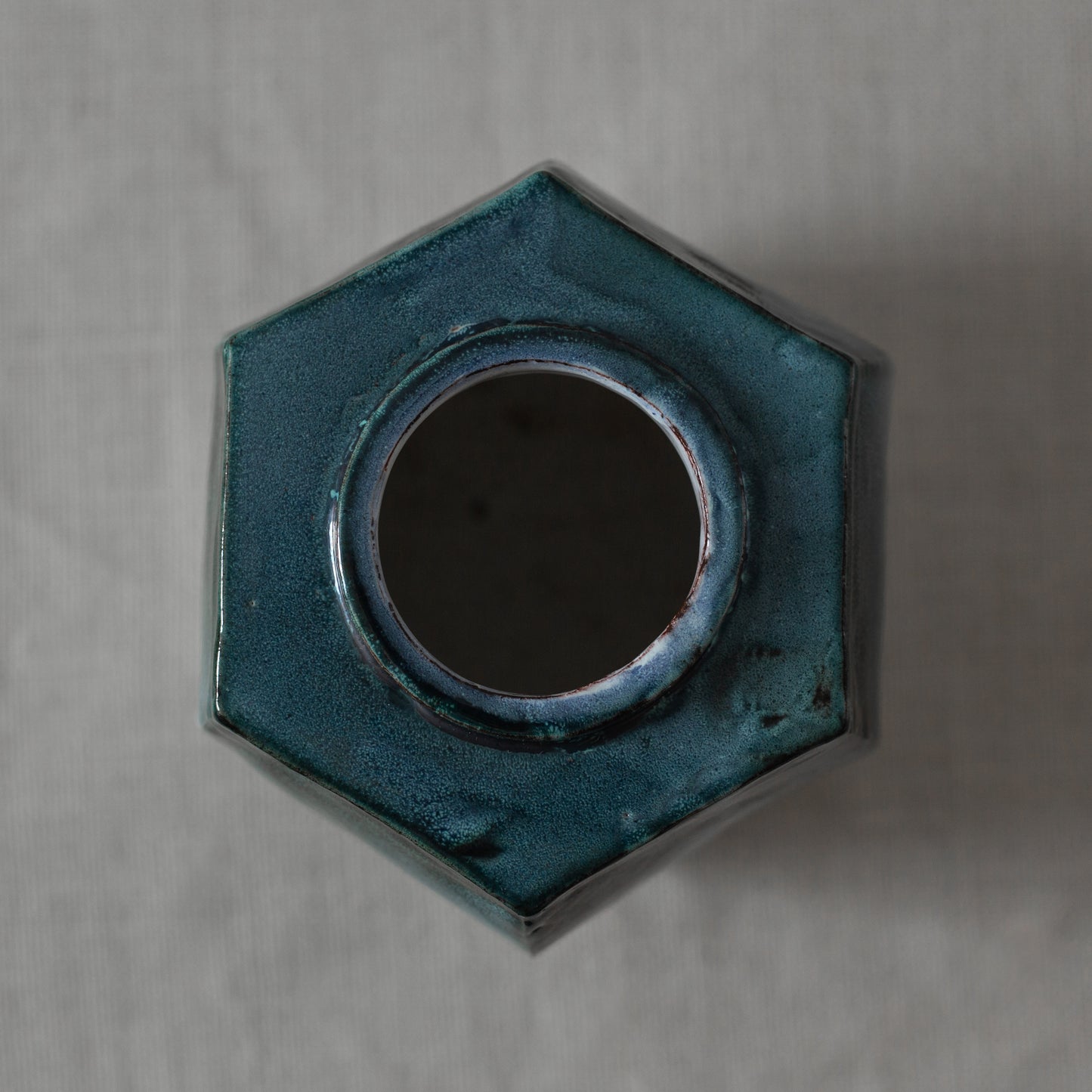 Studio Pottery Lidded Barrelled Vase, Robert Garnett Heal, England. Mid-20th century.