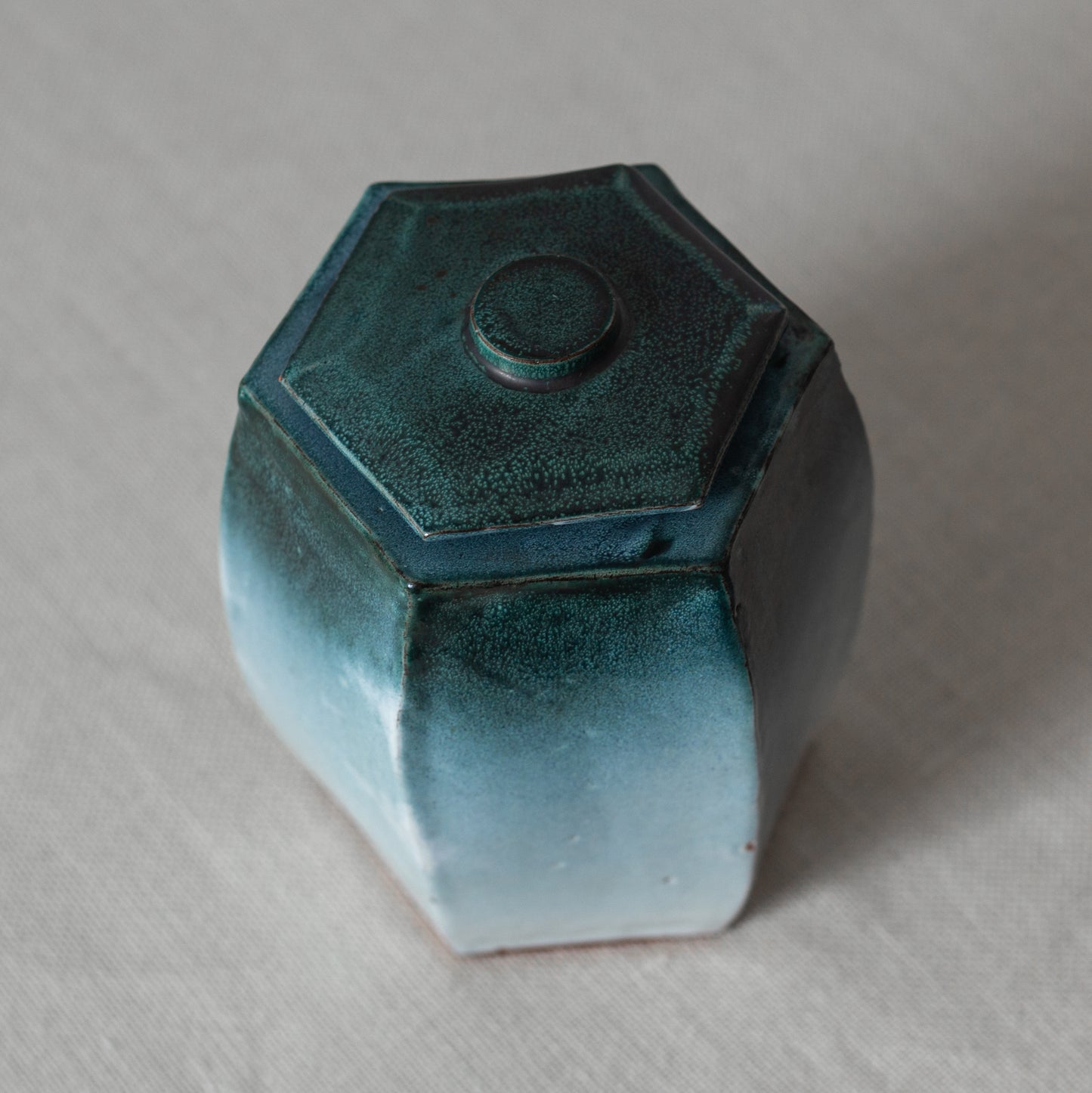 Studio Pottery Lidded Barrelled Vase, Robert Garnett Heal, England. Mid-20th century.