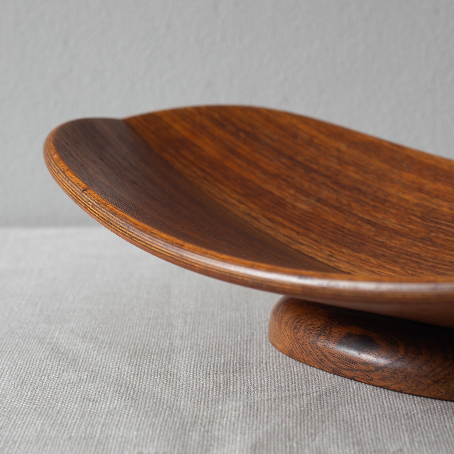 Teak footed dish, Denmark. 1960’s.