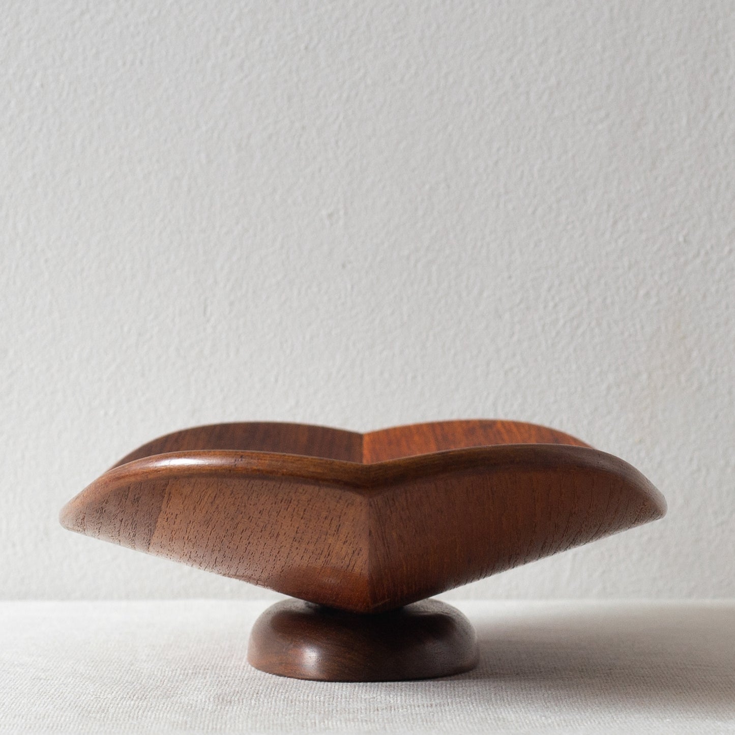Teak footed dish, Denmark. 1960’s.