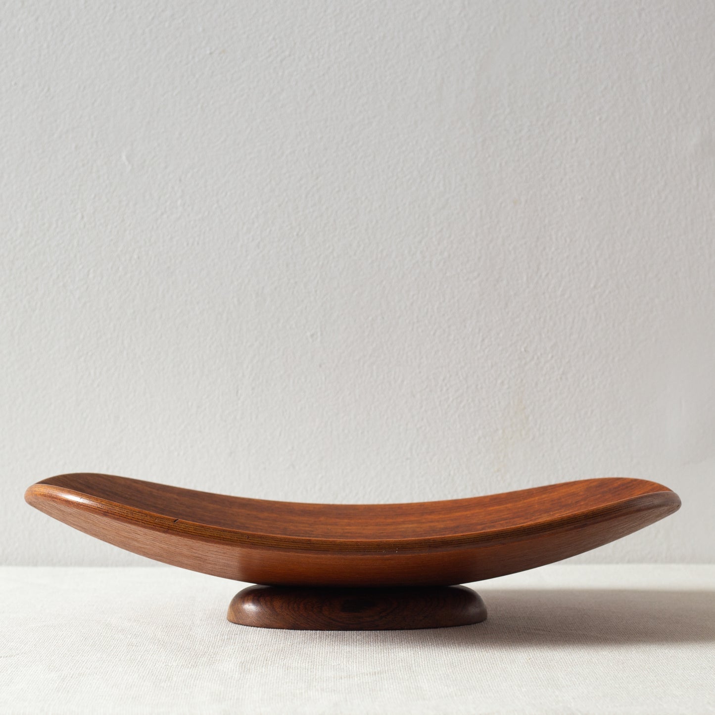 Teak footed dish, Denmark. 1960’s.