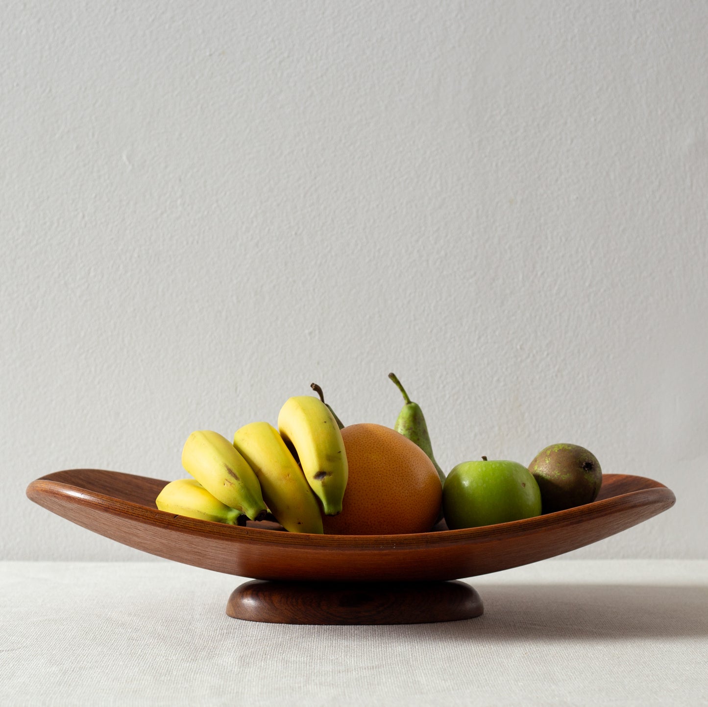 Teak footed dish, Denmark. 1960’s.