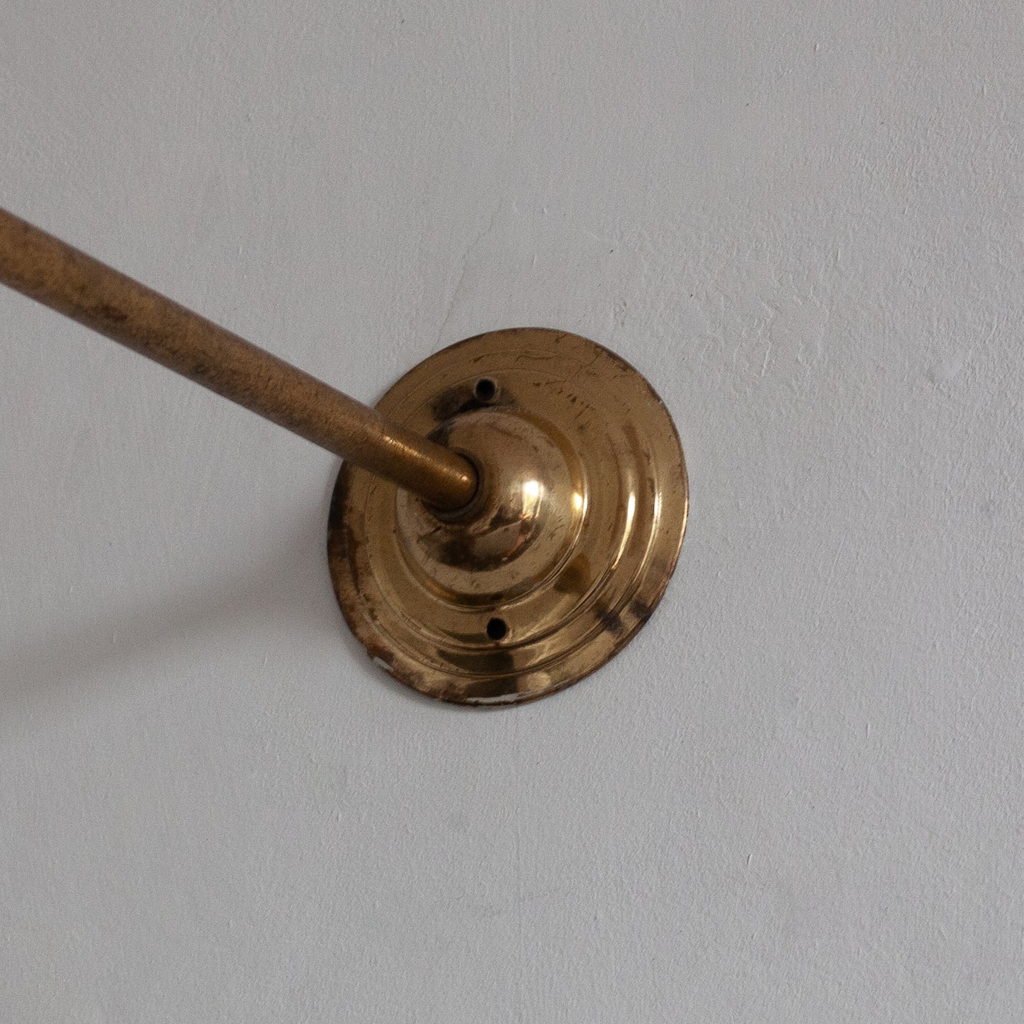 Unique Long-armed Brass Wall Light, England. 1960s.