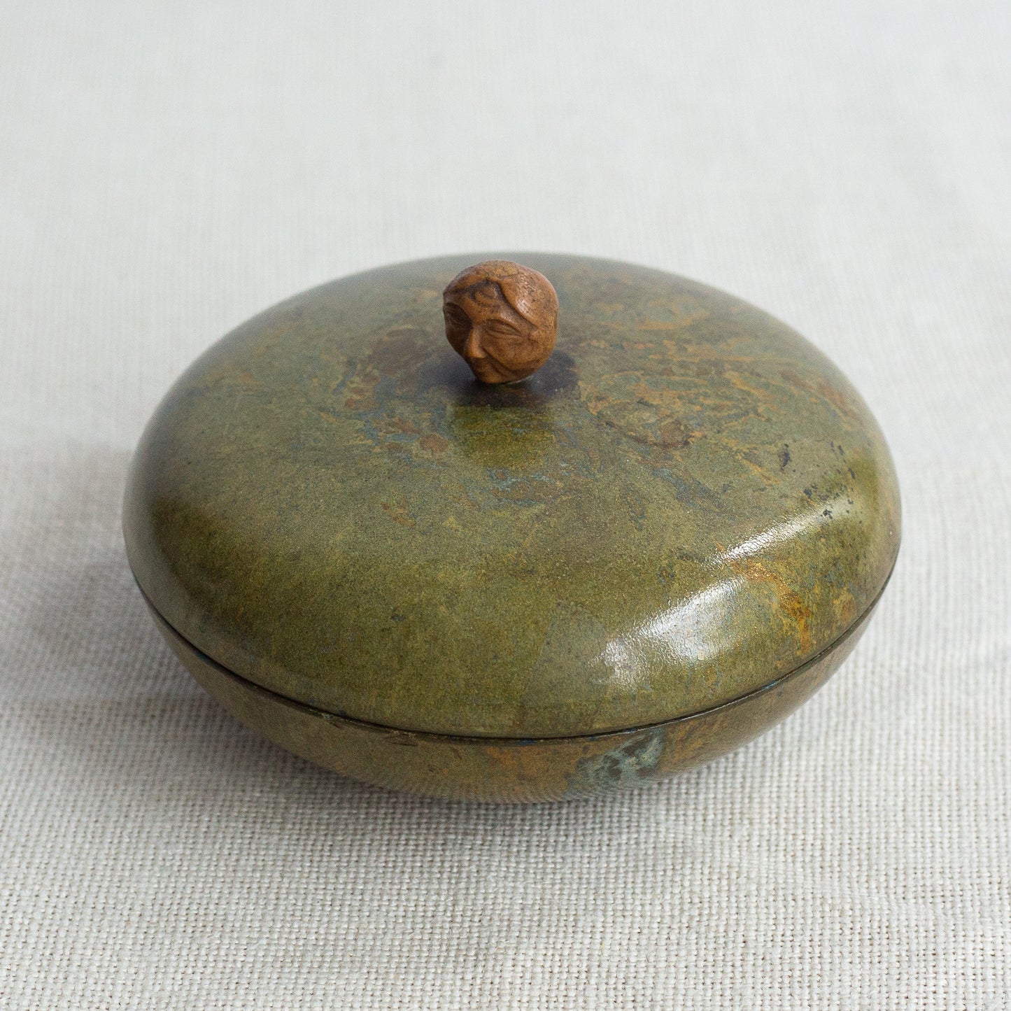 Rare lidded 'Janus' box, Ebena, Belgium. 1920's.