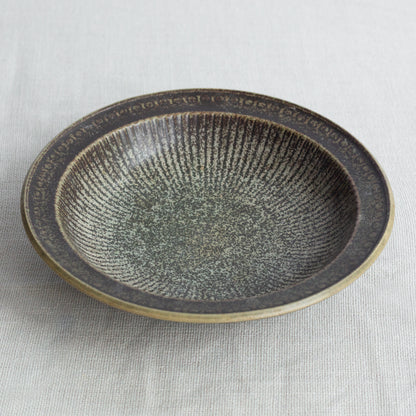 'Collier' bowl, Gunnar Nylund, Rörstrand, Sweden. 1960's.