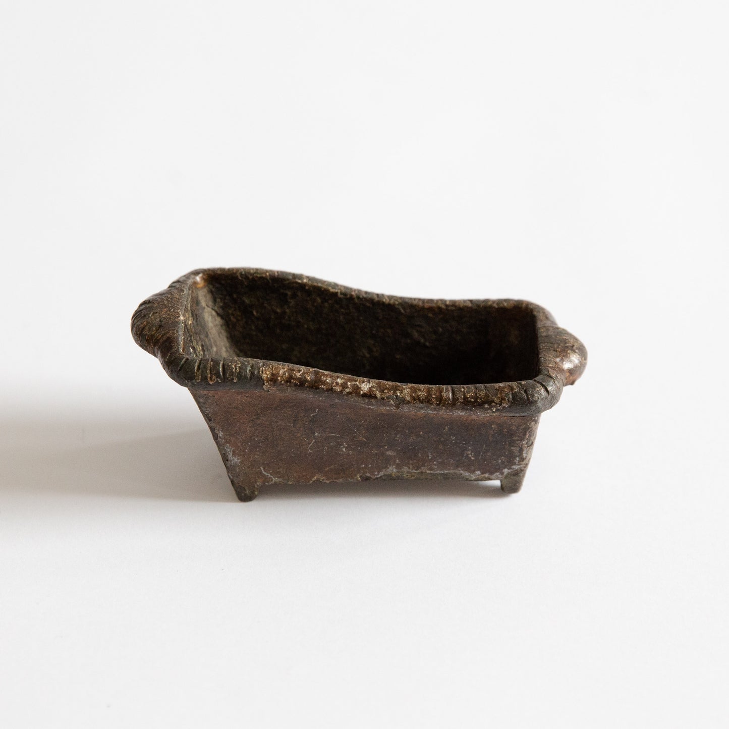 Cold Painted Bronze Model of a Bath Tub, Belgium. Late 19th century.