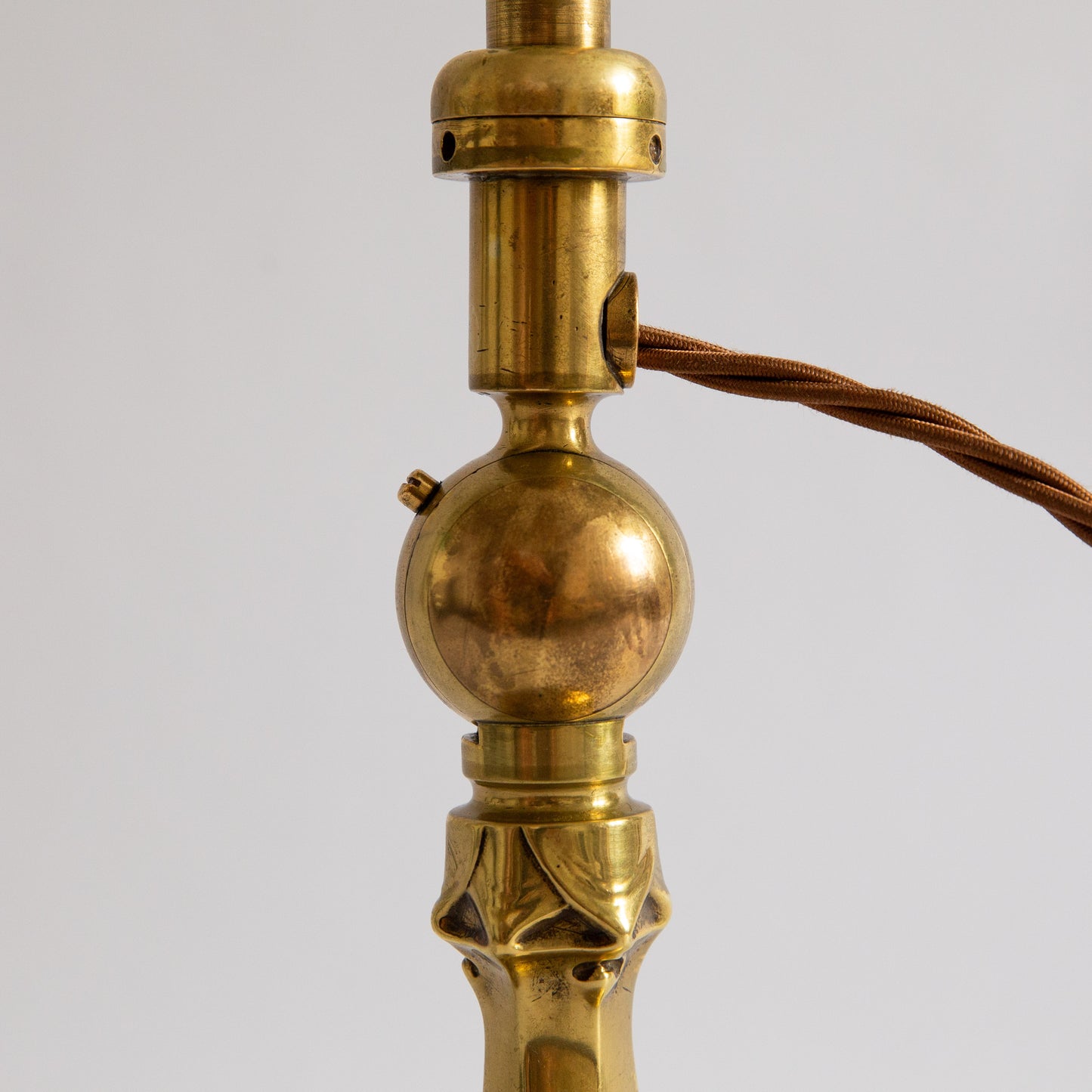 Articulating Machined Brass Ships Table Lamp, England. Early 20th century.