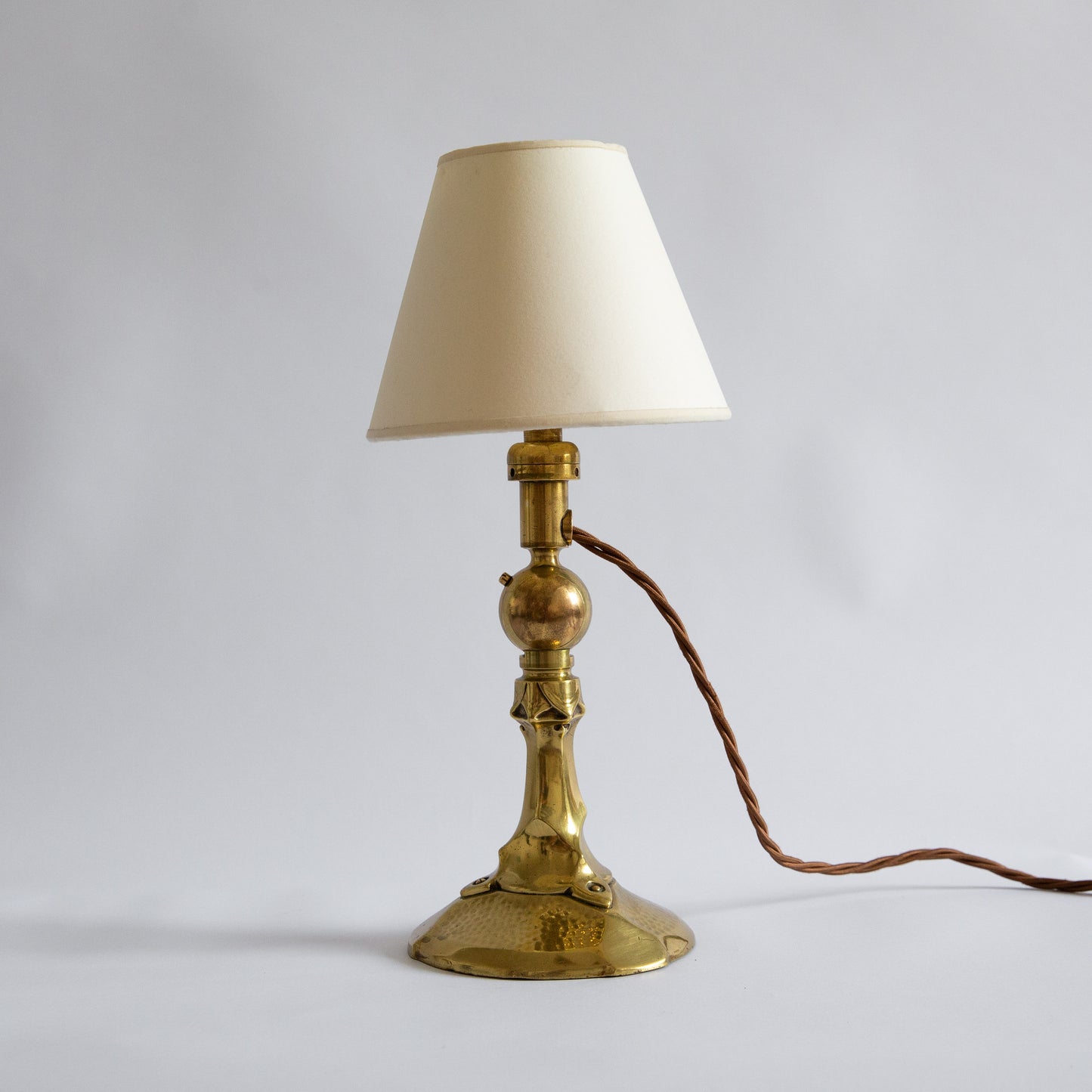 Articulating Machined Brass Ships Table Lamp, England. Early 20th century.