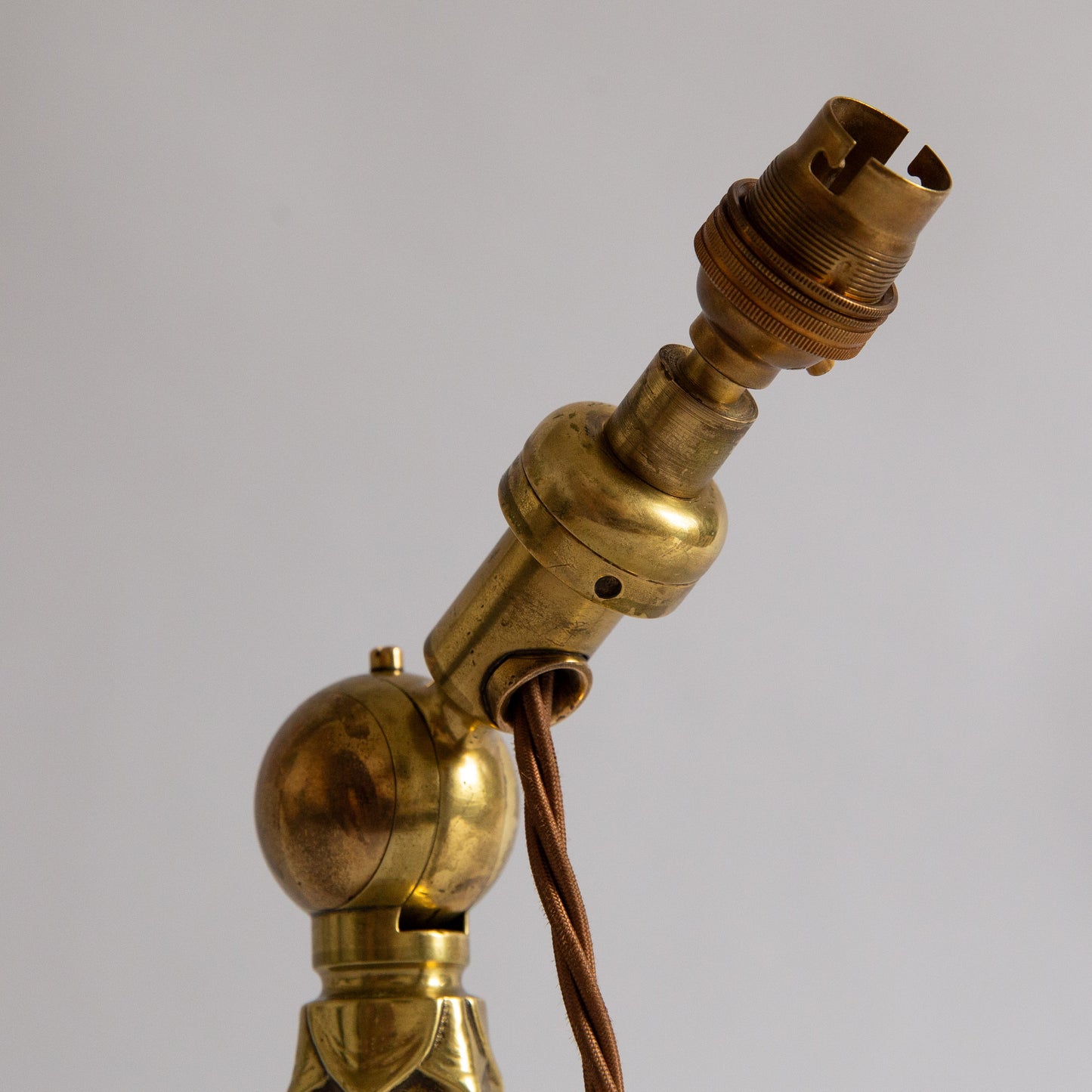 Articulating Machined Brass Ships Table Lamp, England. Early 20th century.