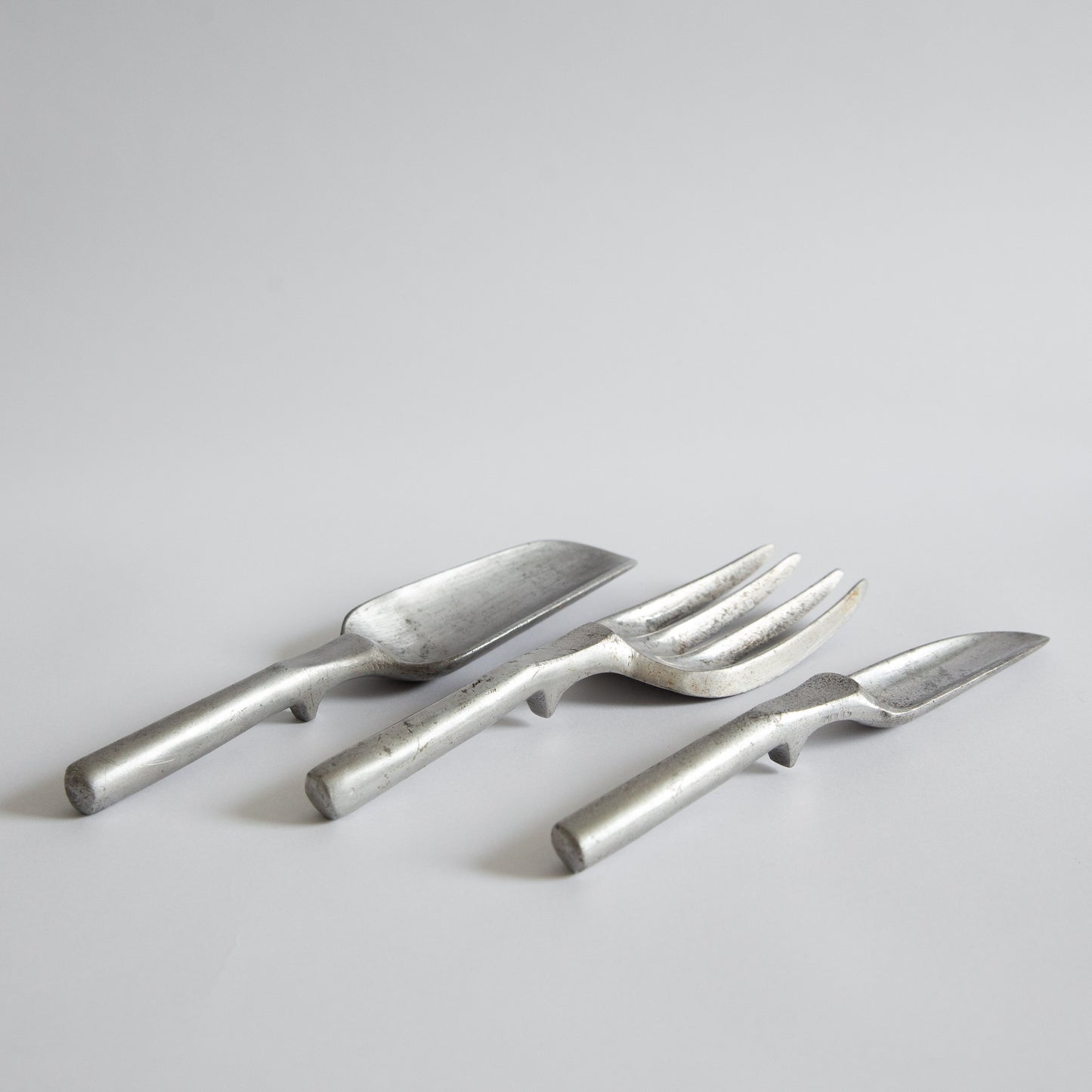 Very Rare Set of 'Featherlite' Aluminium Gardening Tools, Markle, USA. Circa 1946.