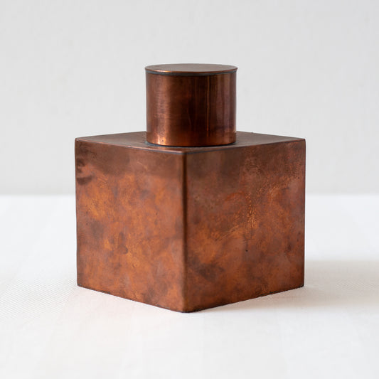 Copper Tea Caddy, England. Early 20th century.