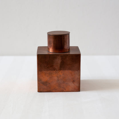 Copper Tea Caddy, England. Early 20th century.