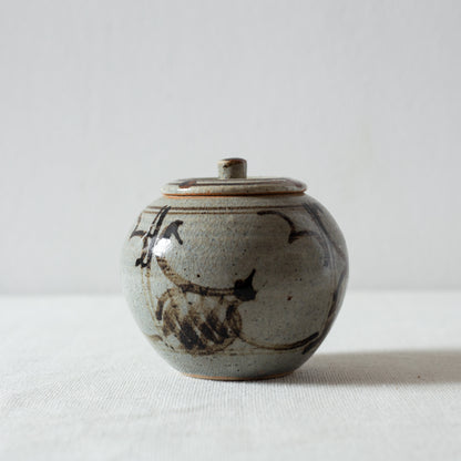 Lidded Jar, in the style of Michael Cardew, England. 1960s.
