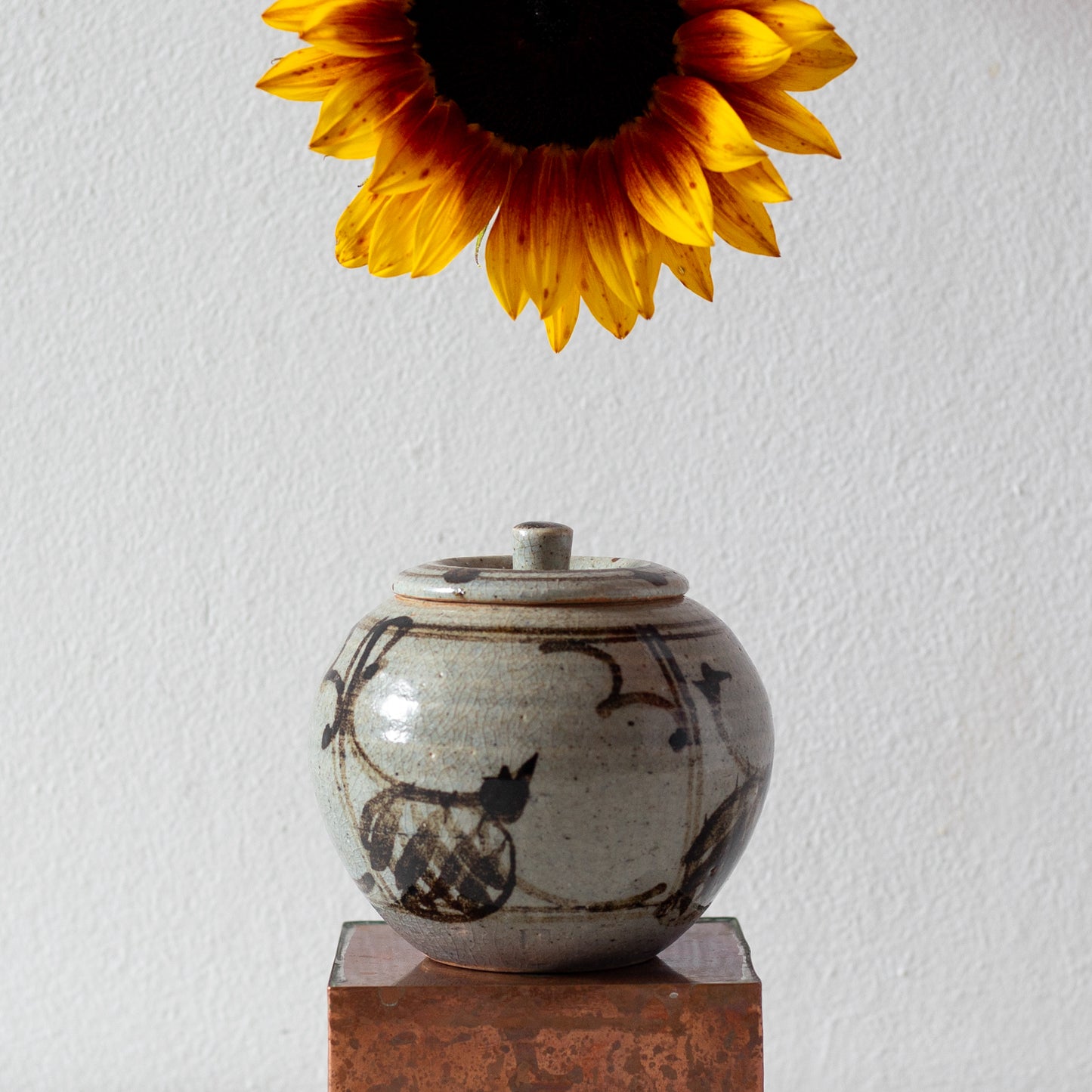 Lidded Jar, in the style of Michael Cardew, England. 1960s.