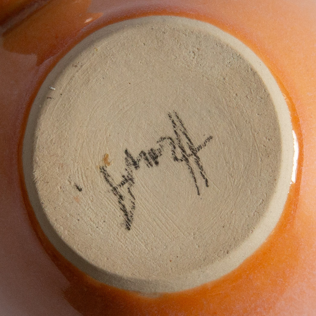 'Tango' Stoneware Mug in Peach, Jaroslav Hrustalenko, England. 2000s.