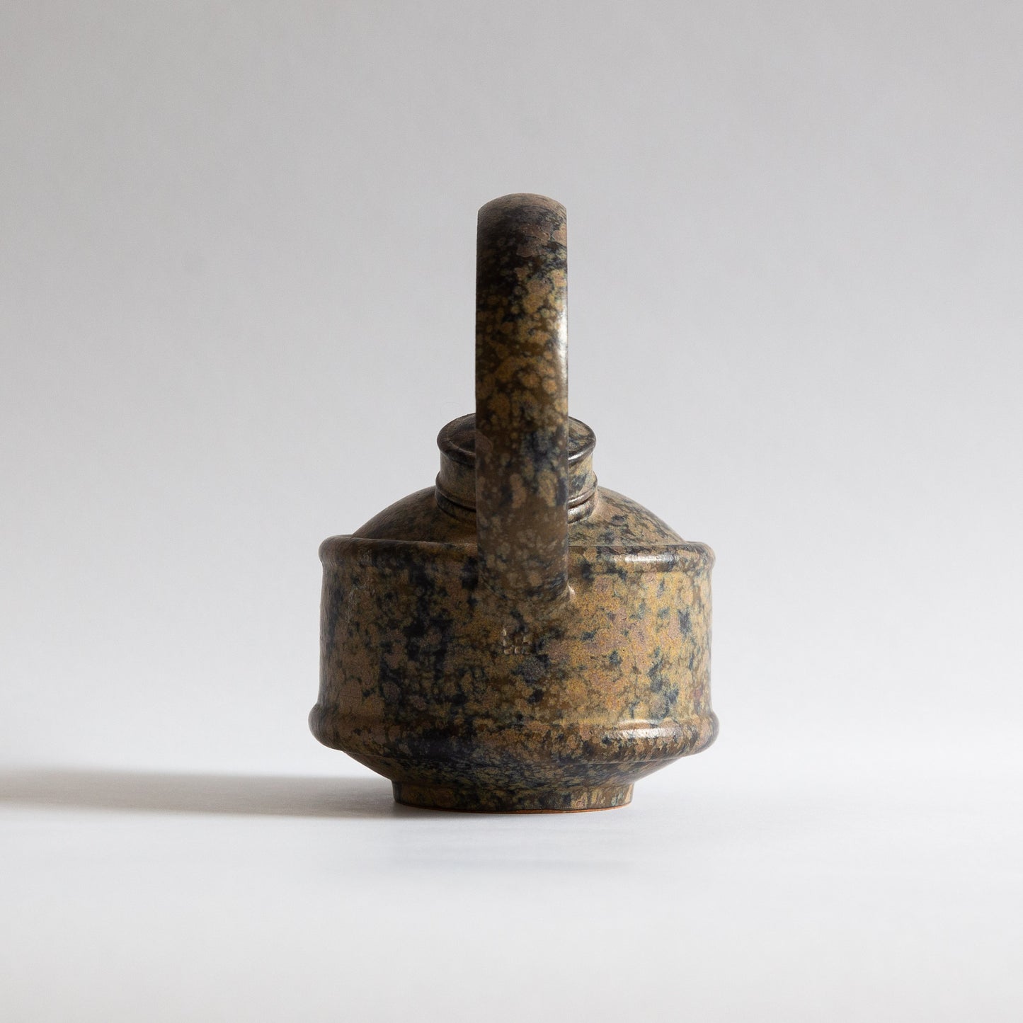 Stoneware Teapot, Ian Rylatt, England. Circa 1990s.