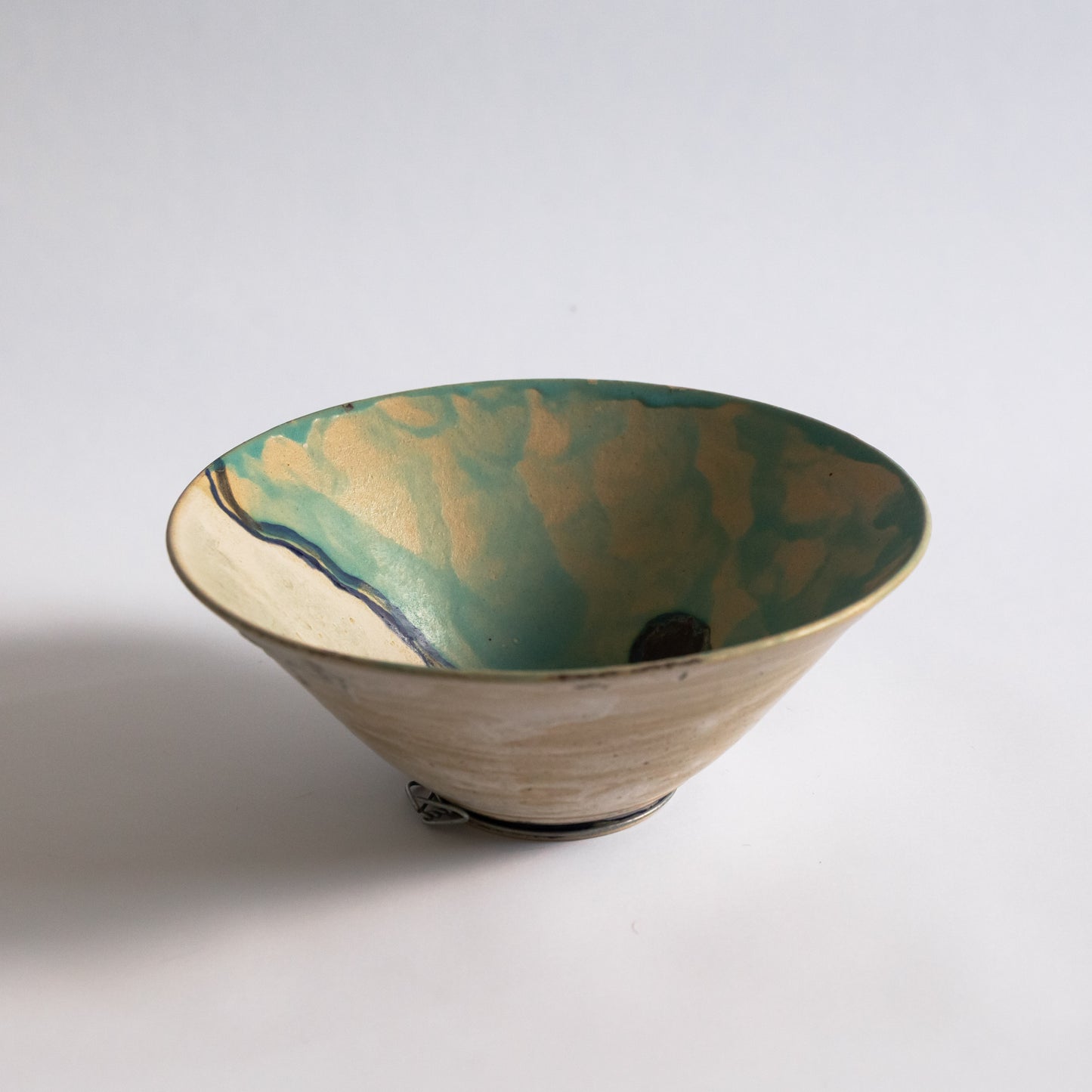 Unique Large Stoneware Bowl with Mount, Carl Cunningham-Cole, Sweden. 1983.